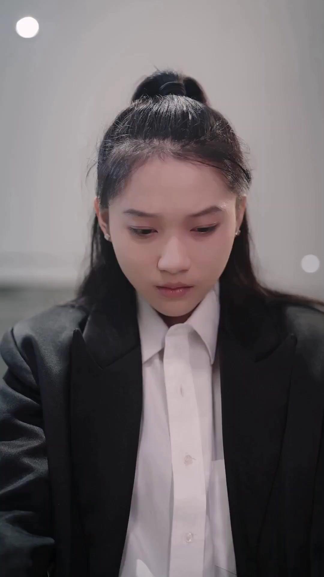 (พากย์เสียง) หนี้รักในความมืด