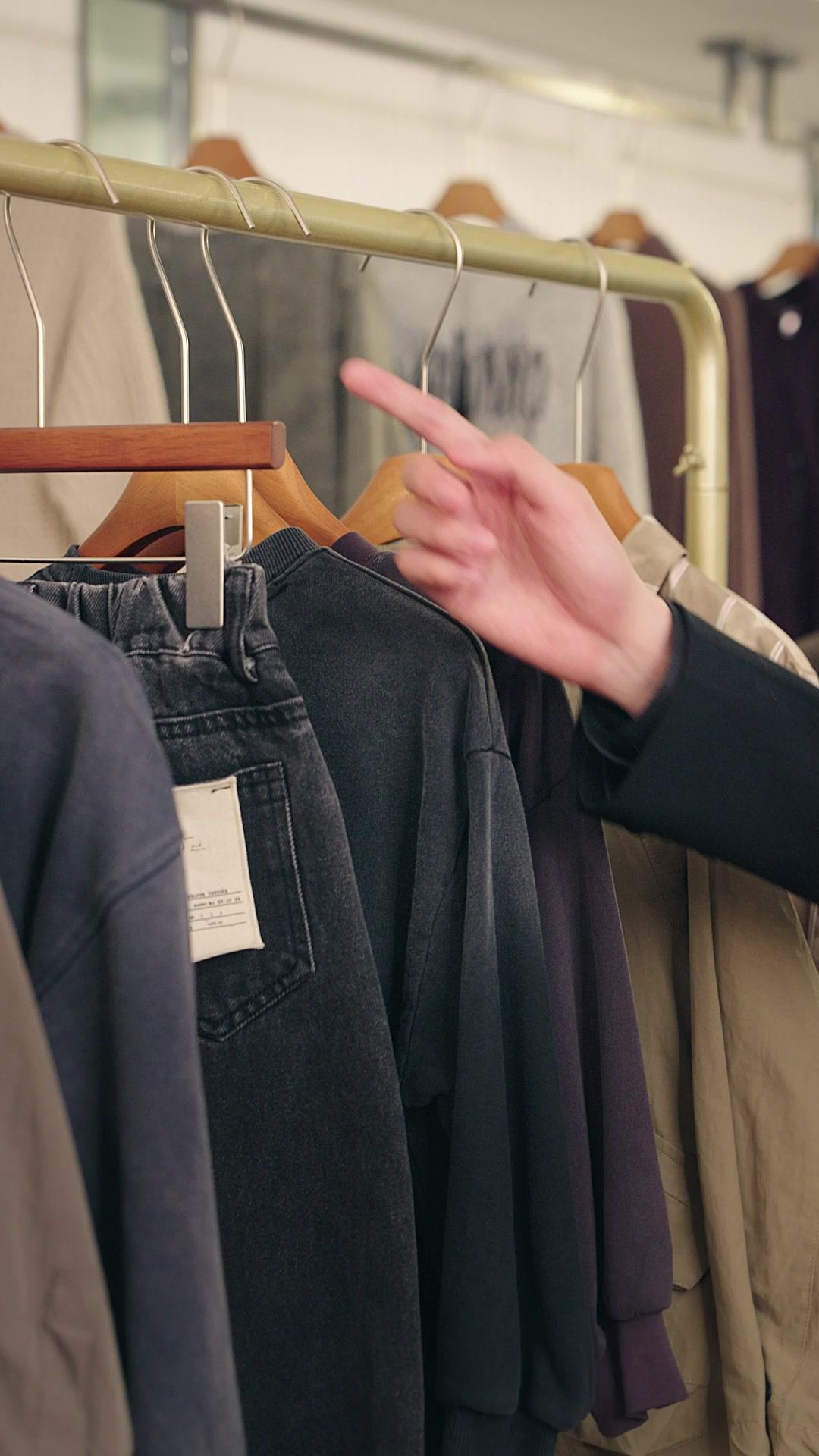 Dolce Moglie Incinta: Viziata dal Marito Milionario