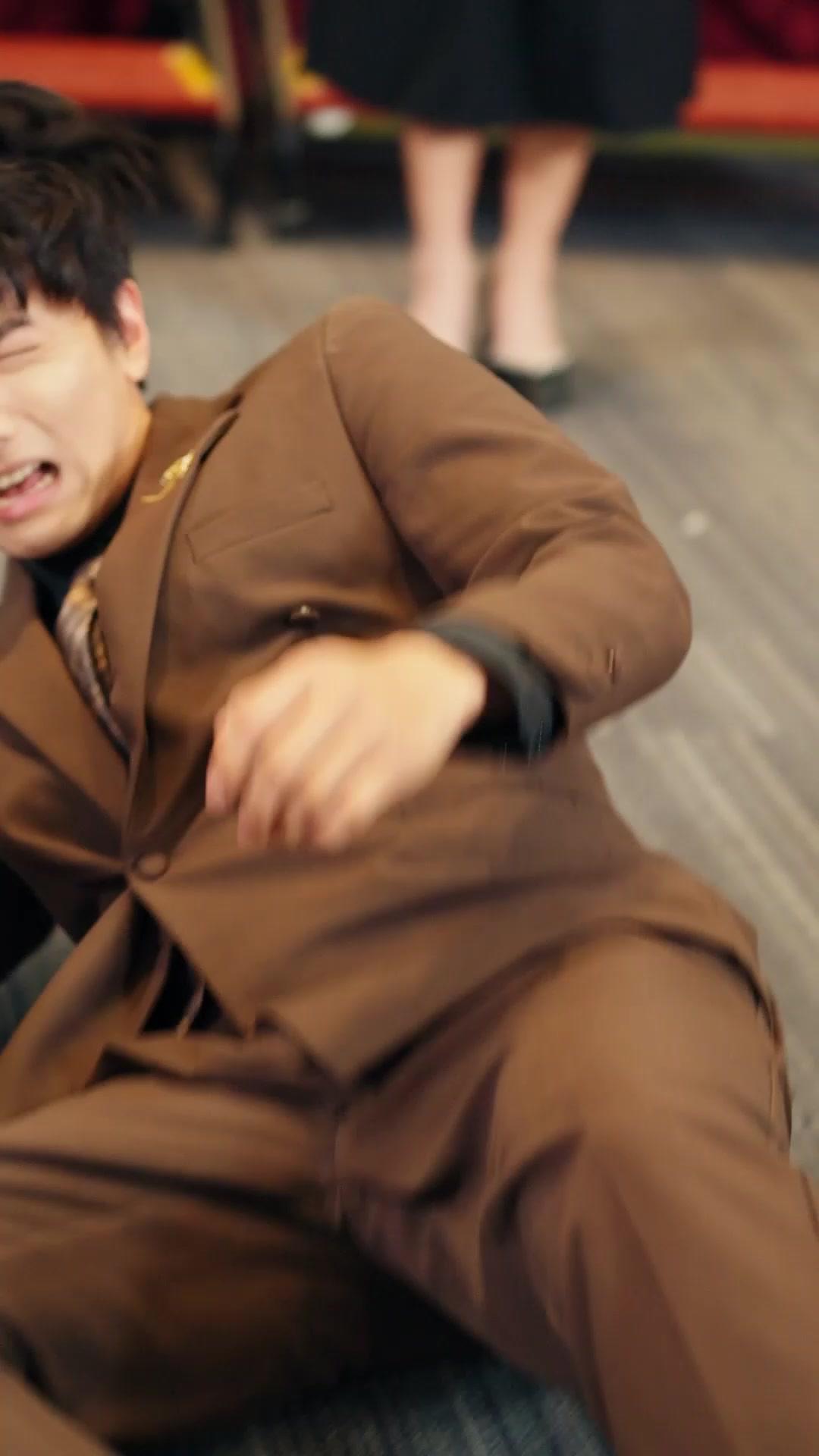 Primadona dan Pengawalnya