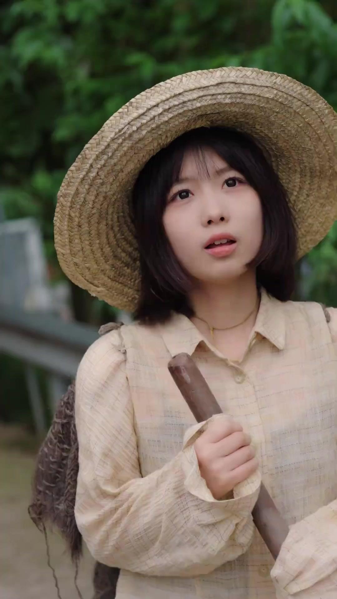 彼女は生贄だった