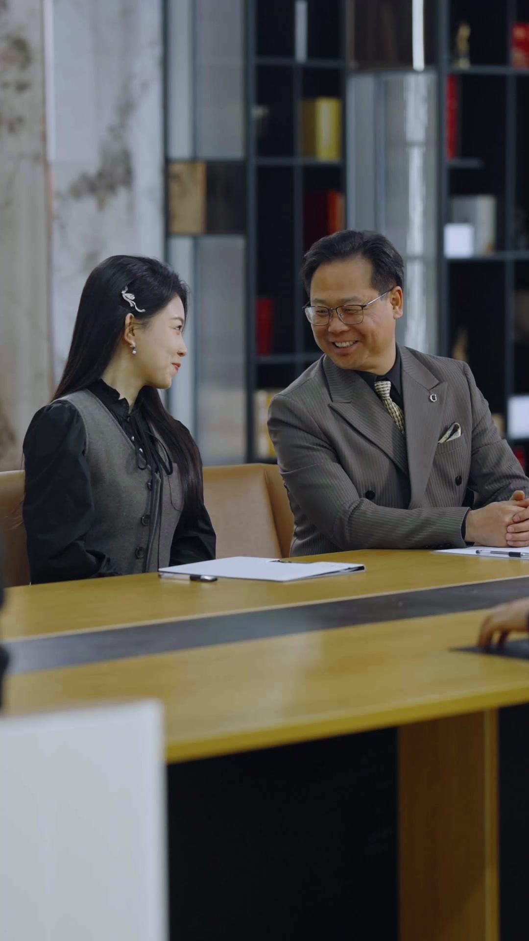 Intrigas bajo la máscara tierna