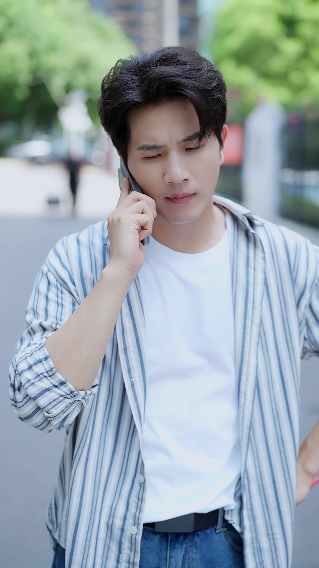 Girls, I Only Guard Doors