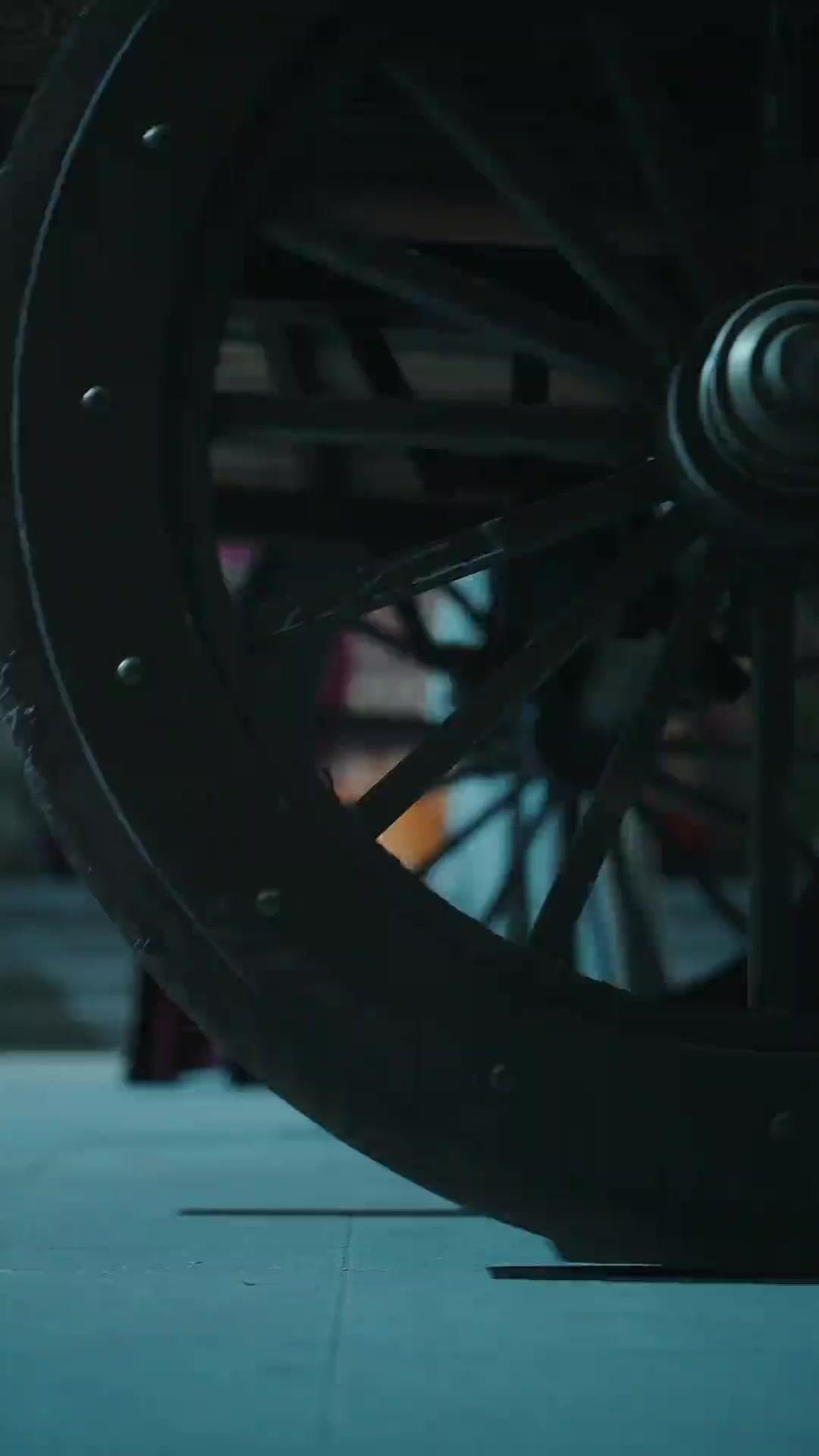 囚人の状元と田舎娘の姫君