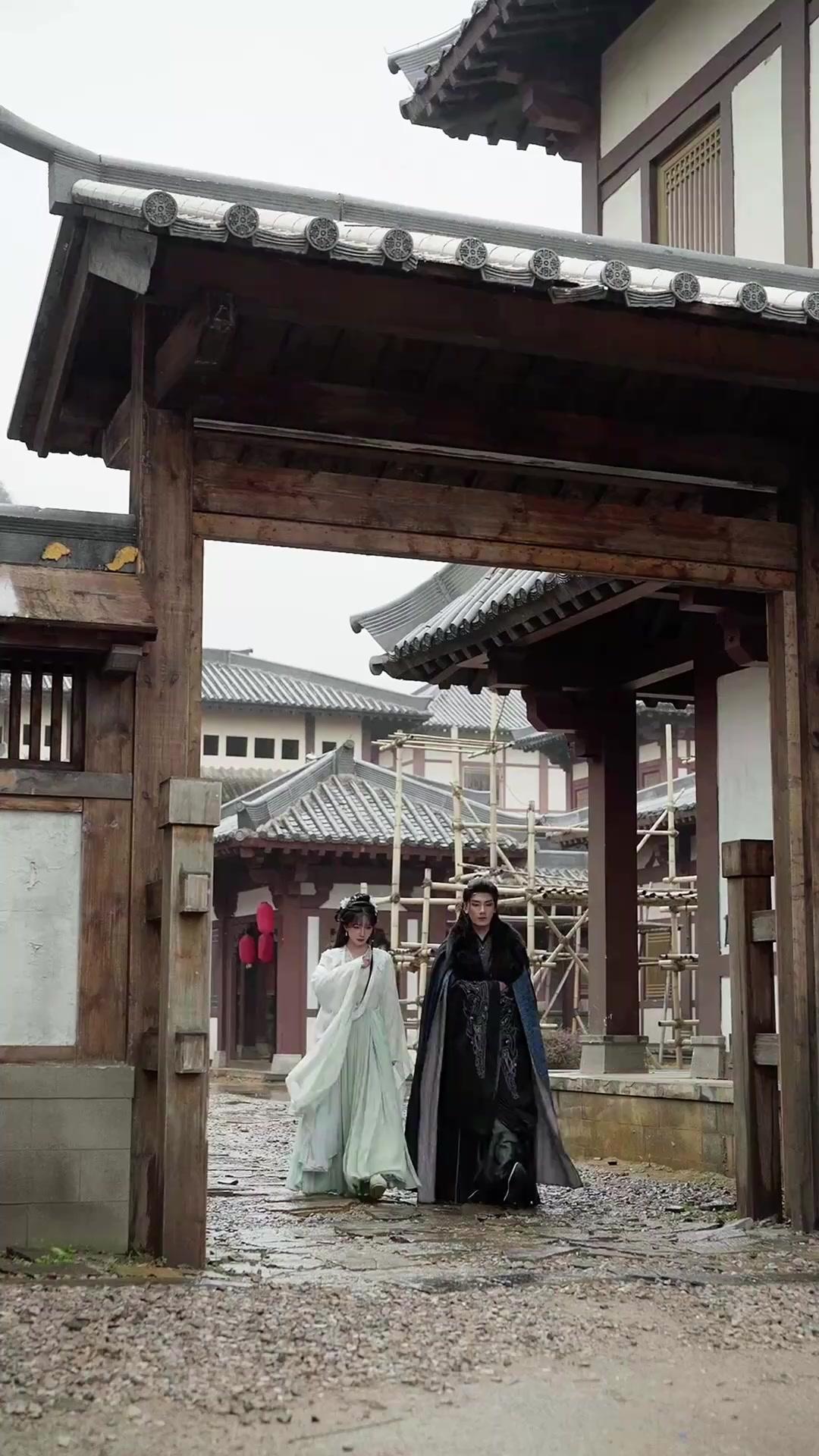 ปิ่นสะกดปีศาจ