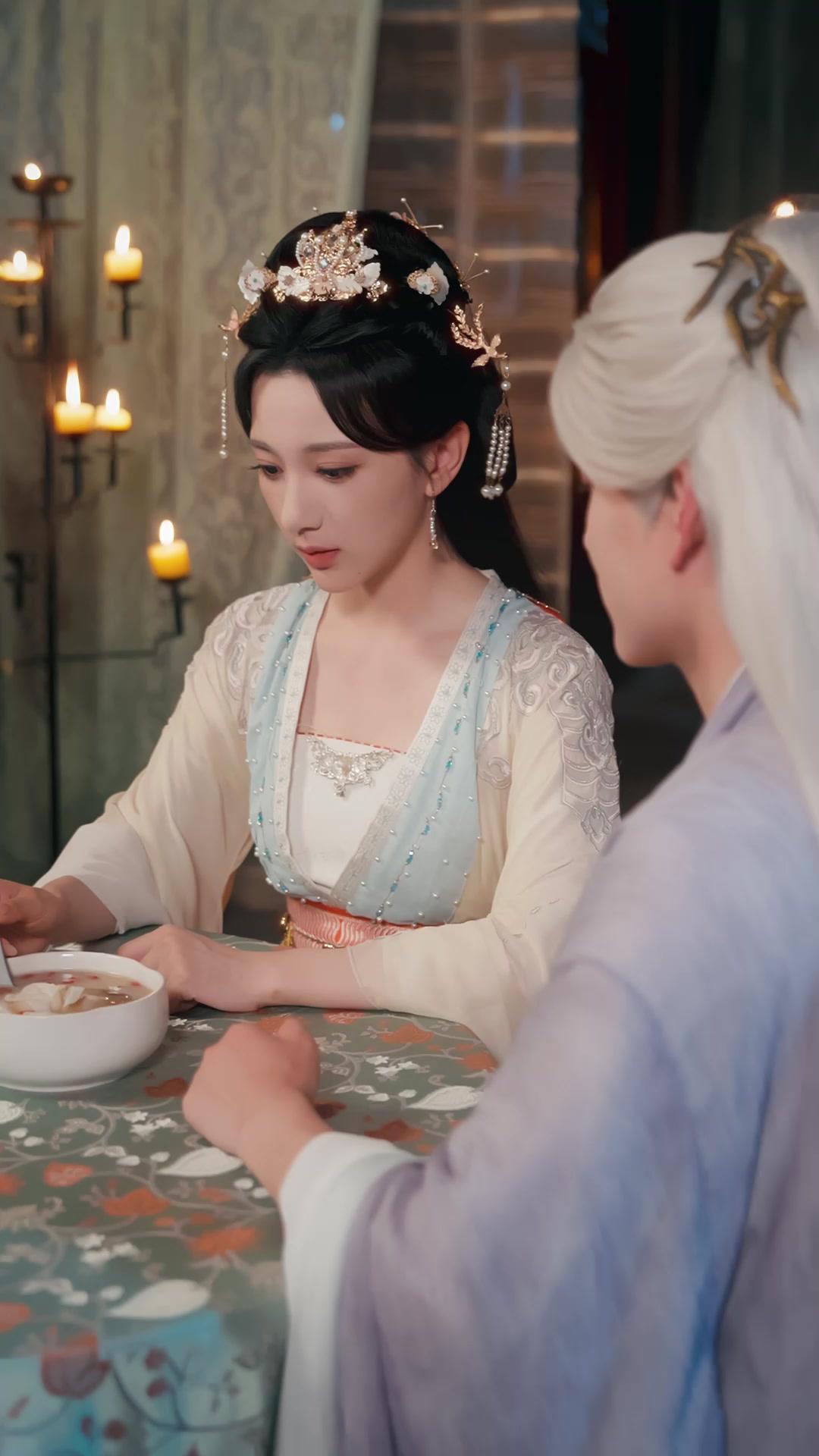 PRINCESSE CHASSEUSE DE ROI LOUP