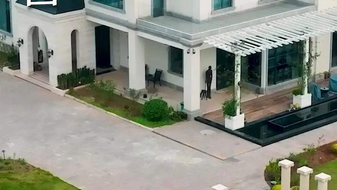 After the Divorce, I Ended My Ex-Husband — When Kneeling Becomes a Declaration of War