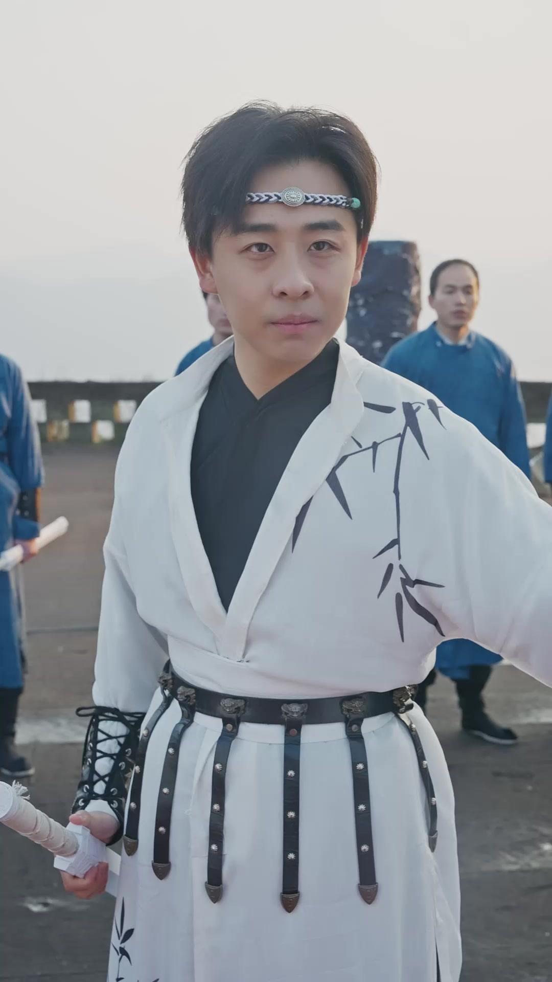 Loser? Martial World Knelt!