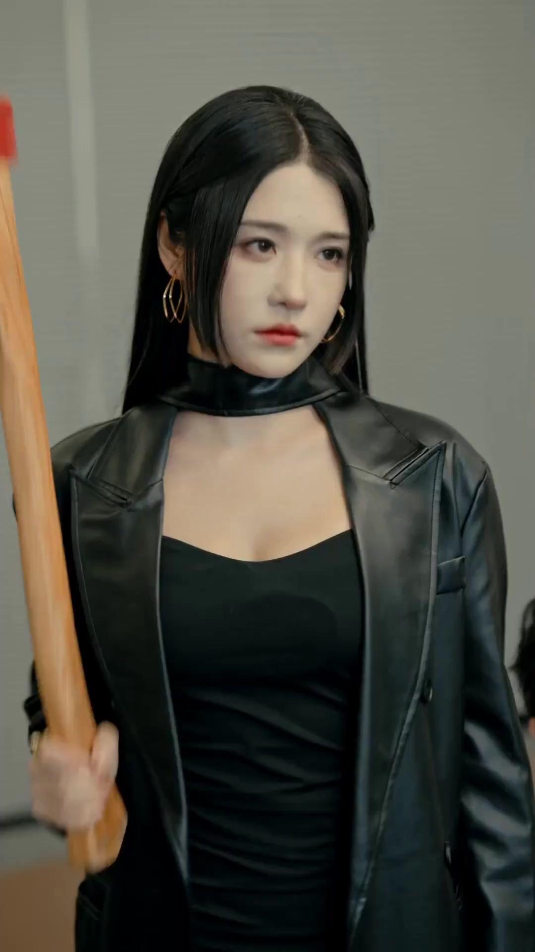 (Dubbed)Exiled Girl Now Rules Criminal World