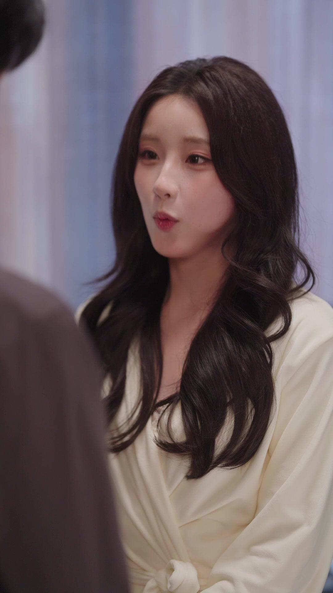 MON MARI ÉCLAIR ME CHÉRIT ET ME SÉDUIT