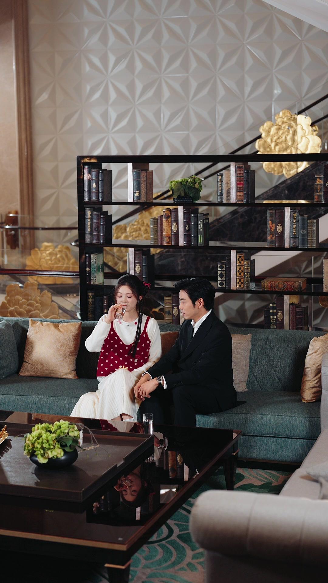 Ugly Husband's Secret Identity