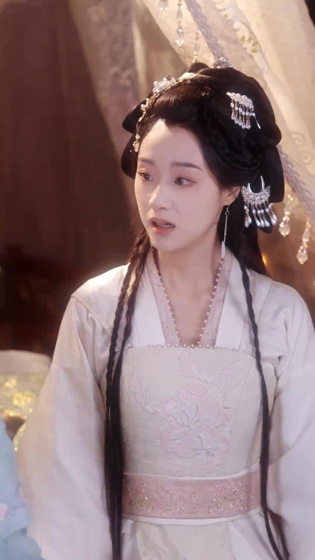 Do Ódio ao Amor: A Falsa Princesa do Tirano