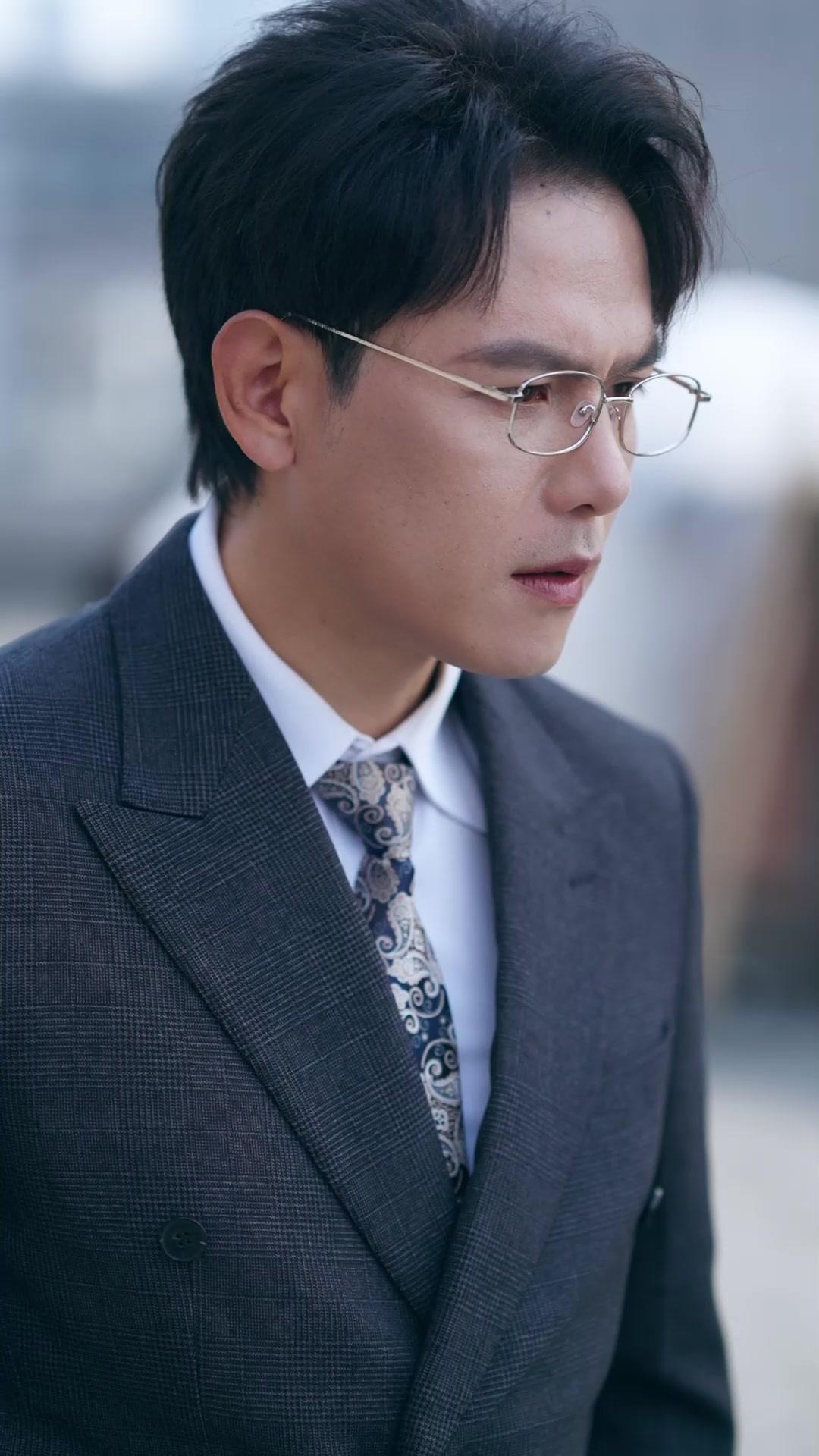 Wife? No, Queen of Ruin!