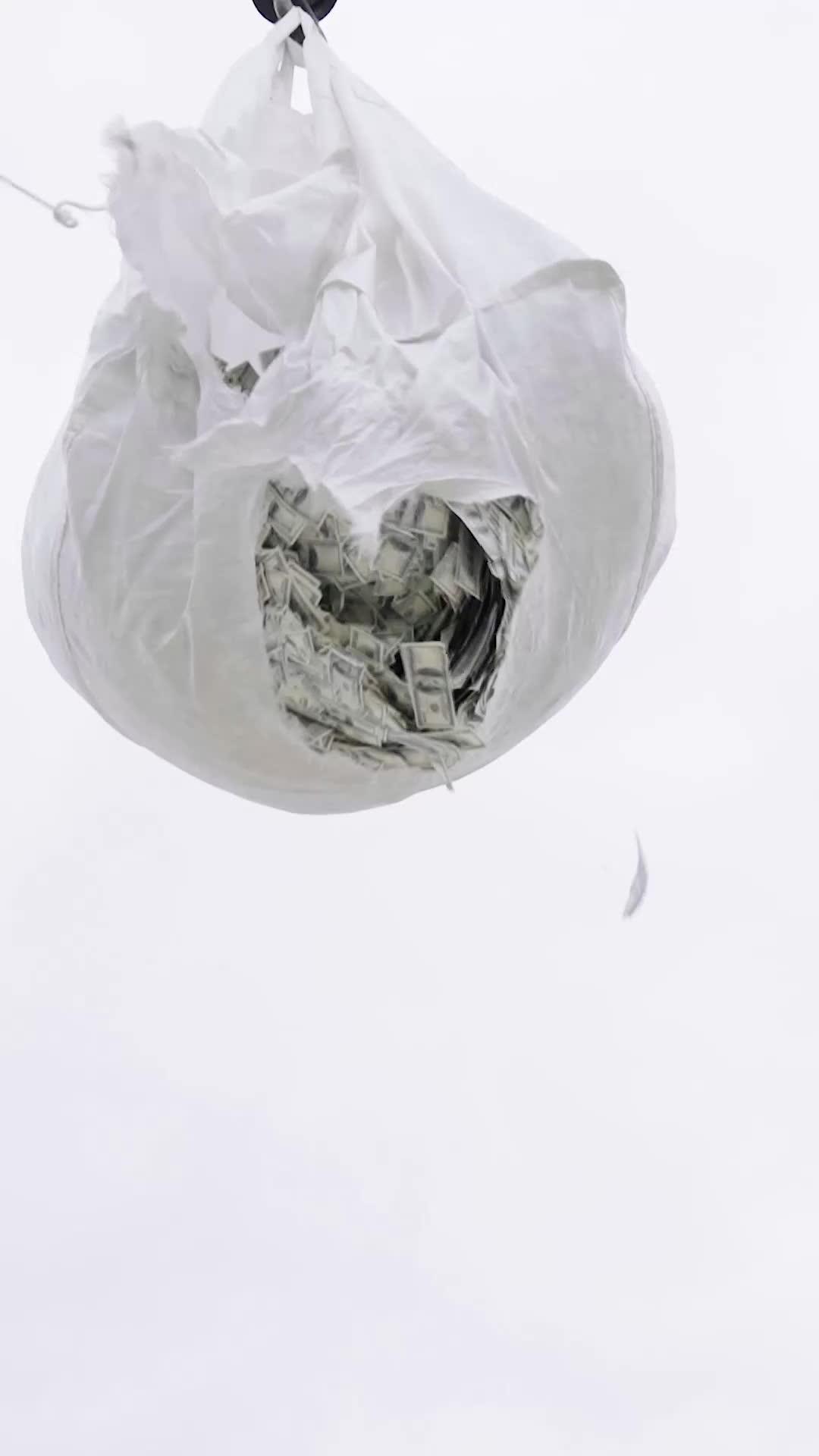 دموع في صمت