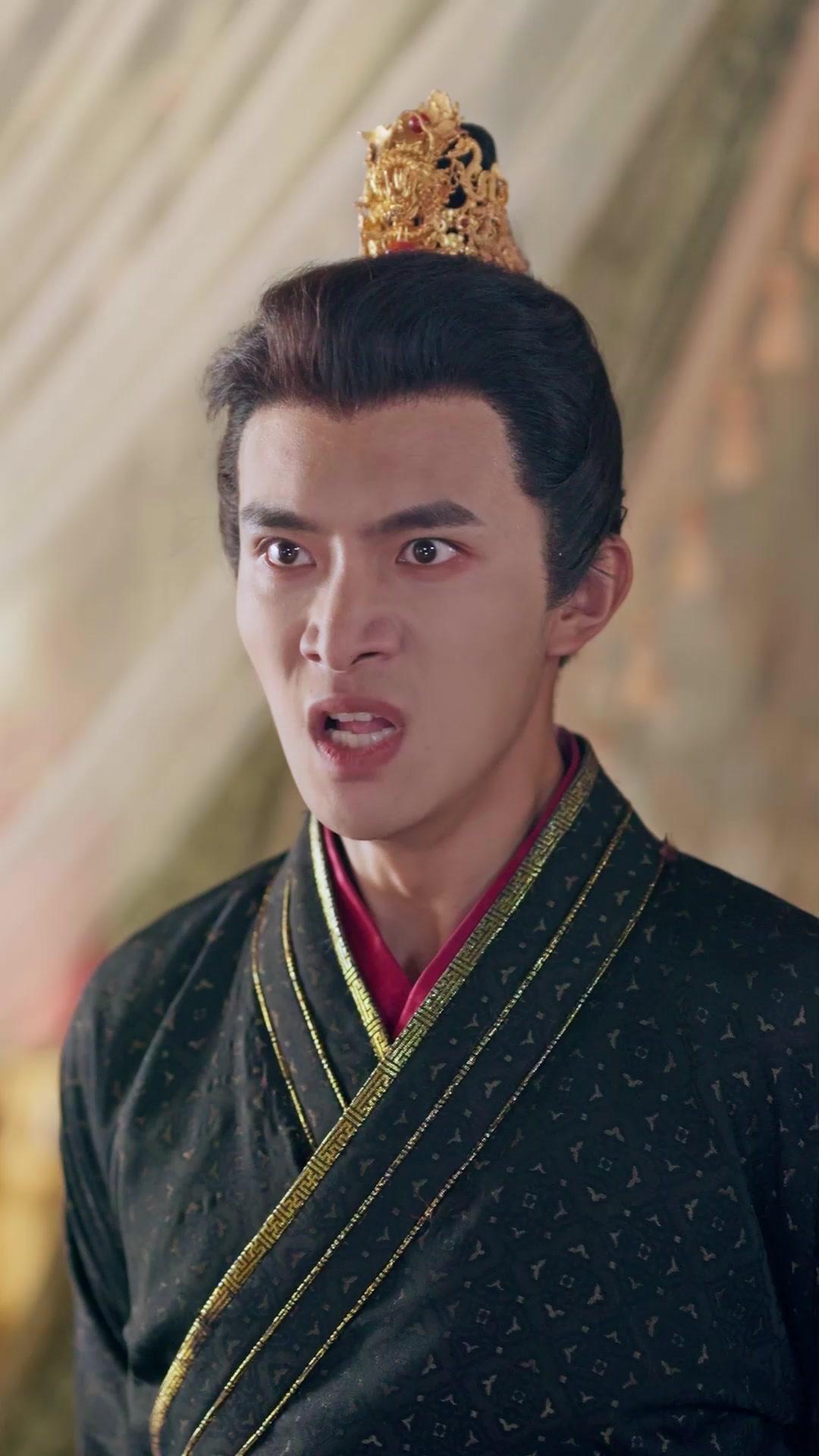 La emperatriz se rebela