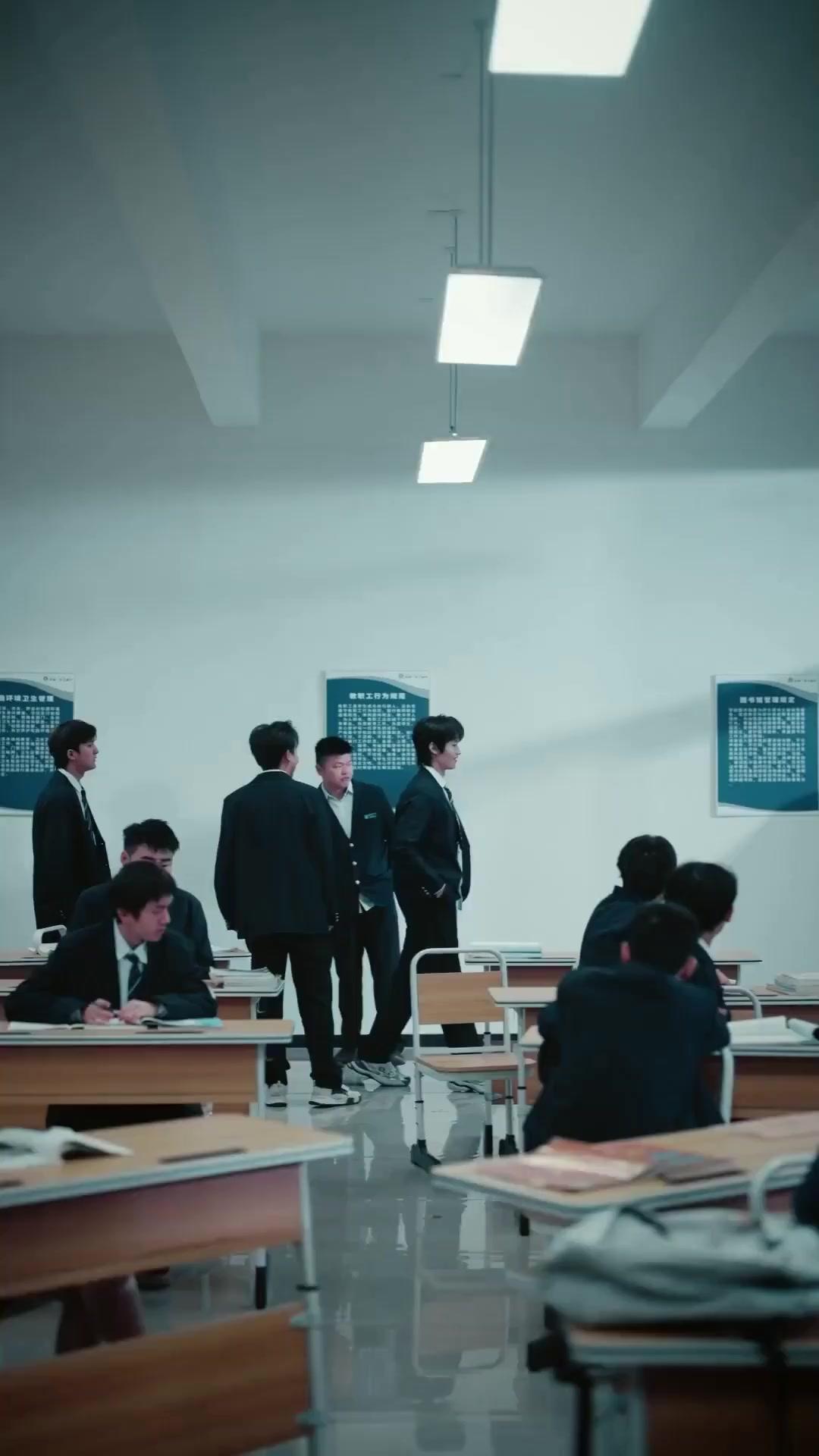 (مدبلج) الطالب المنتقل الأسطوري