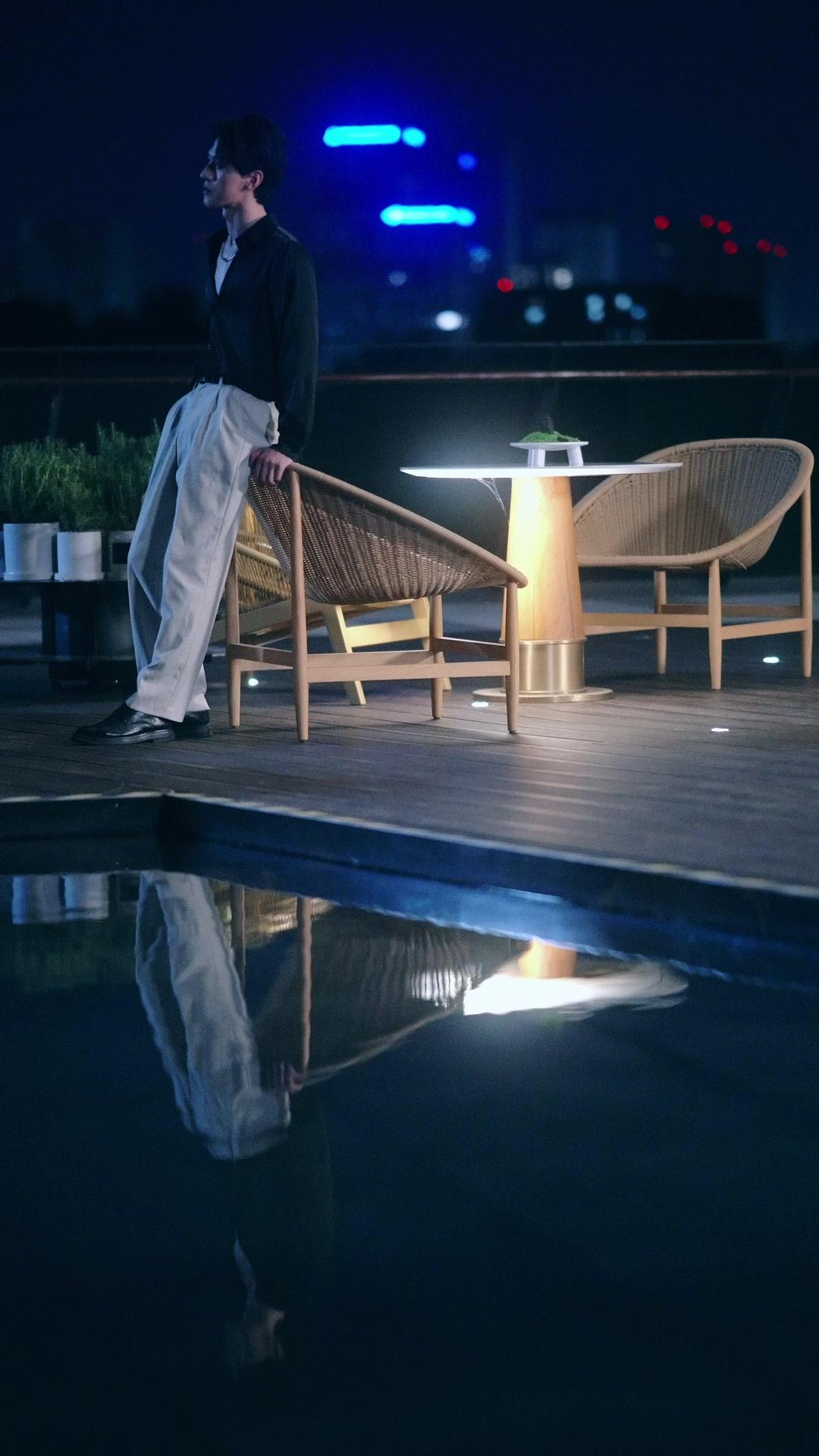 The Billionaire Disguises to Claim Me?