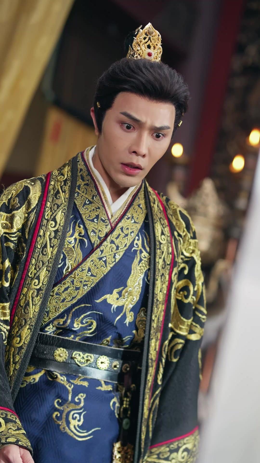 الأسرار والحب والحق المفقود