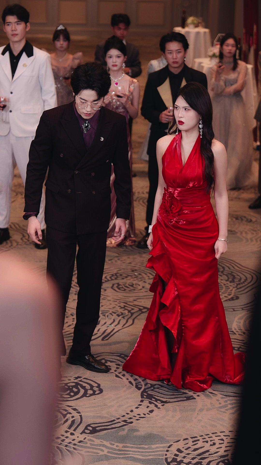 Cinta Pertama Tiga Dewi