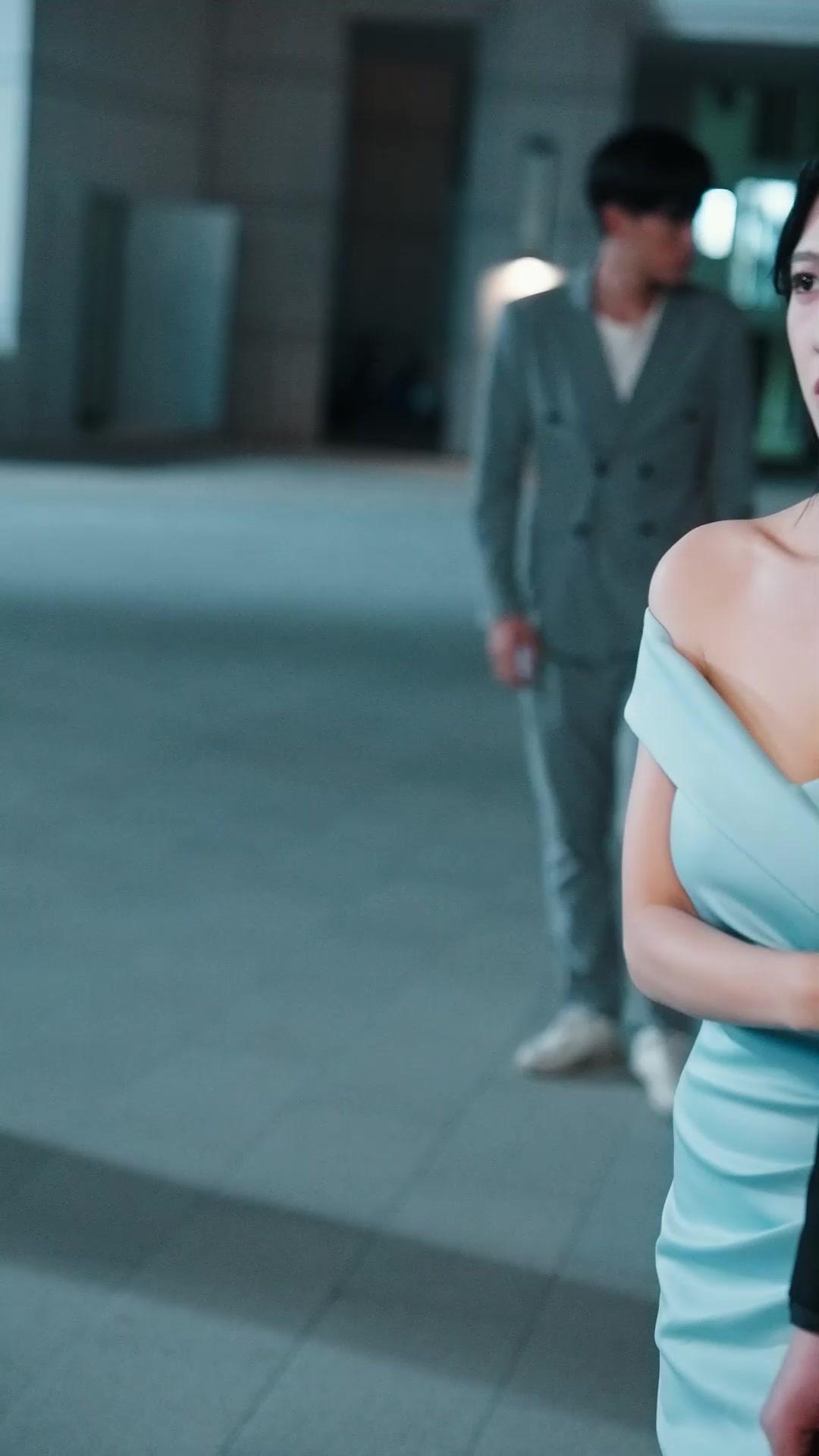 Primadona dan Pengawalnya