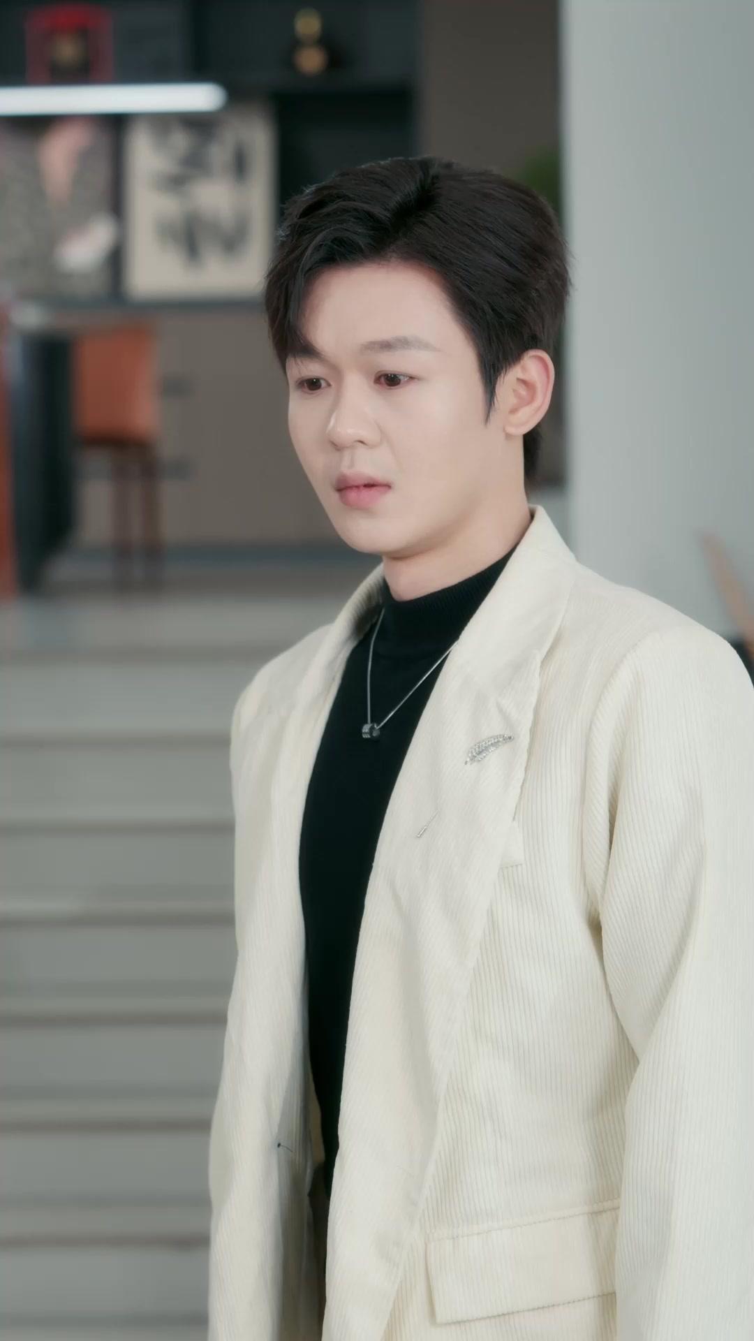 (더빙)잠든 달이 다시 눈을 뜰 때