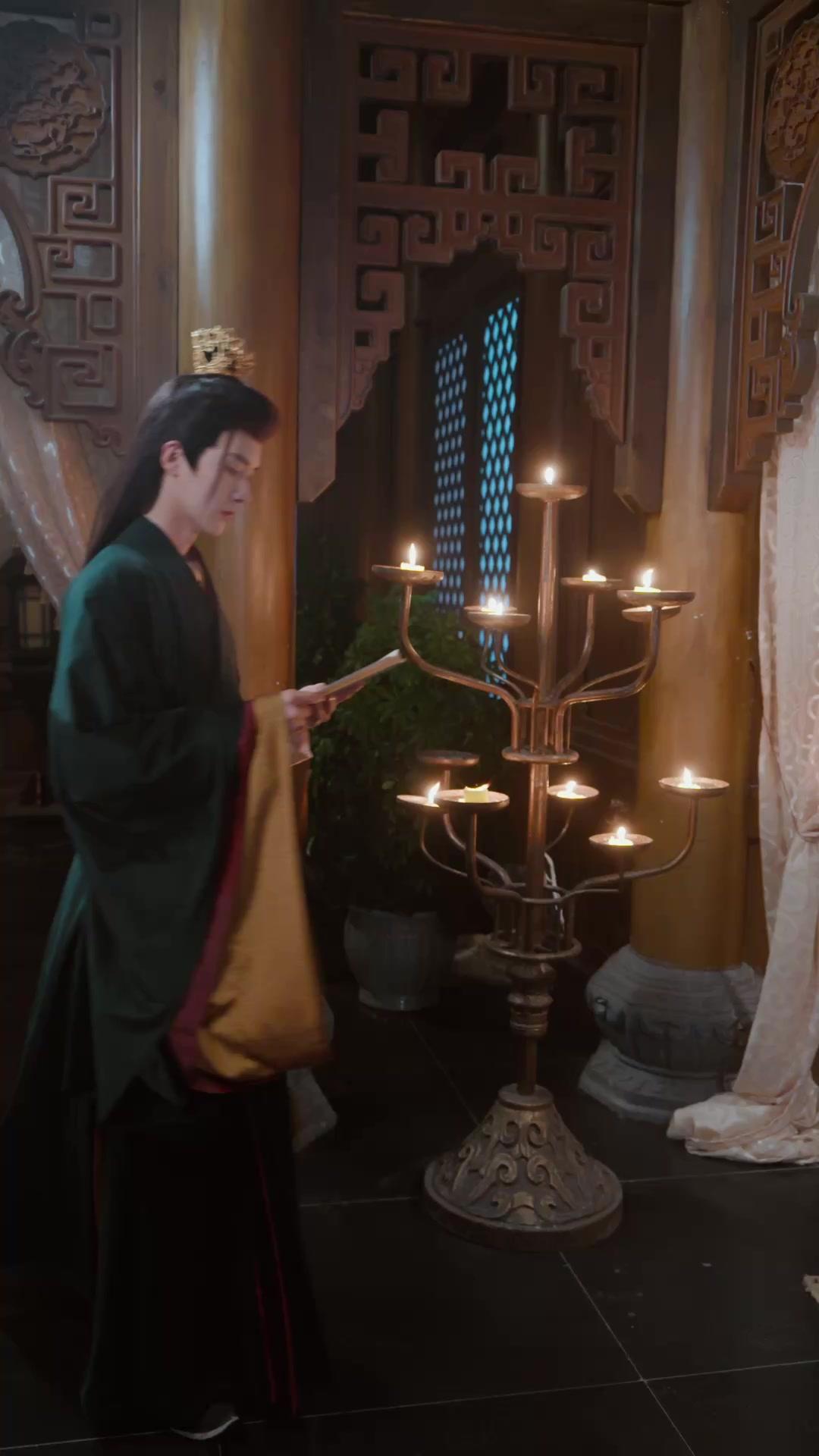 Scoppia il Caos a Corte