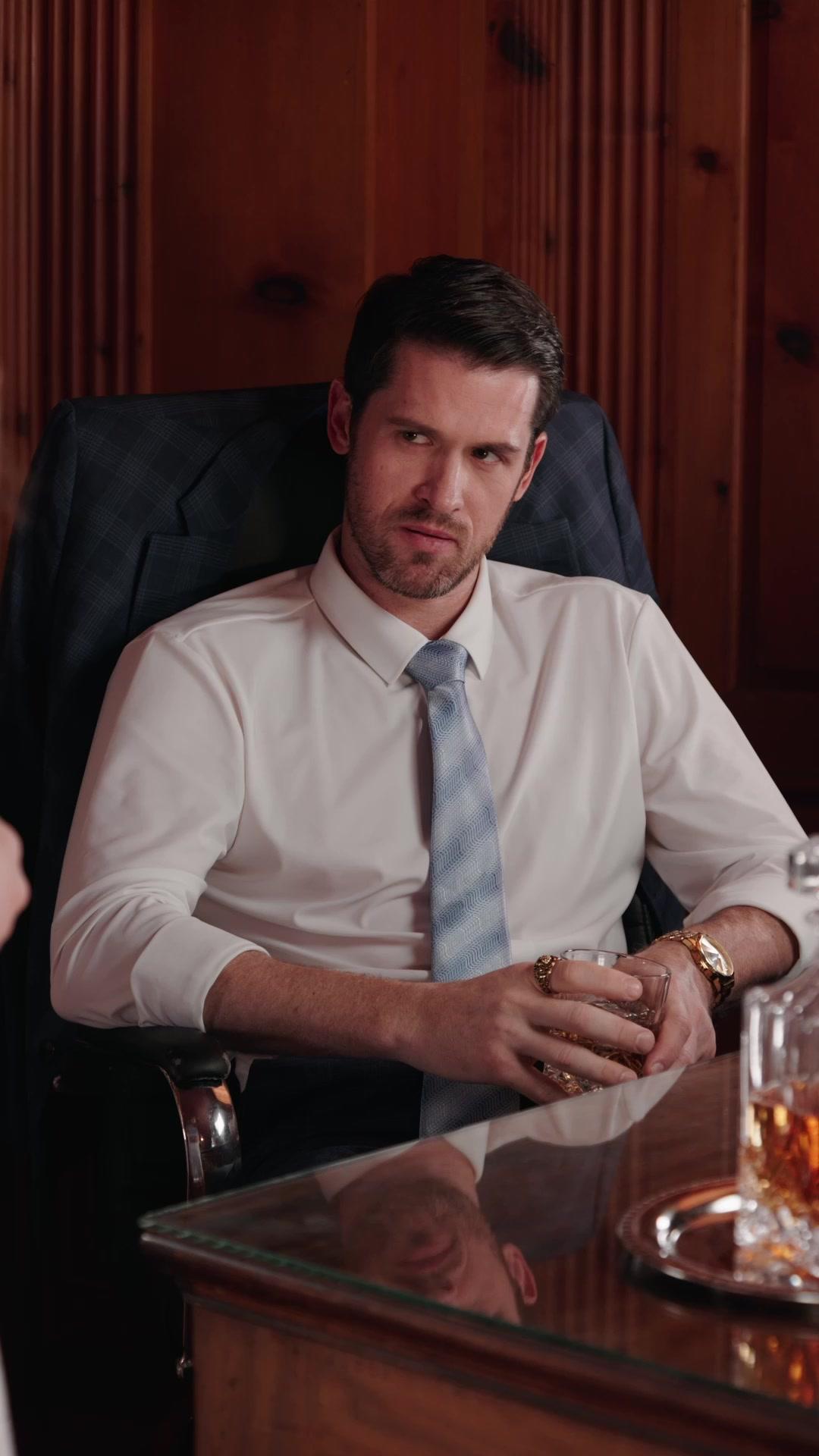 THE ALPHA'S KEPT WOMAN