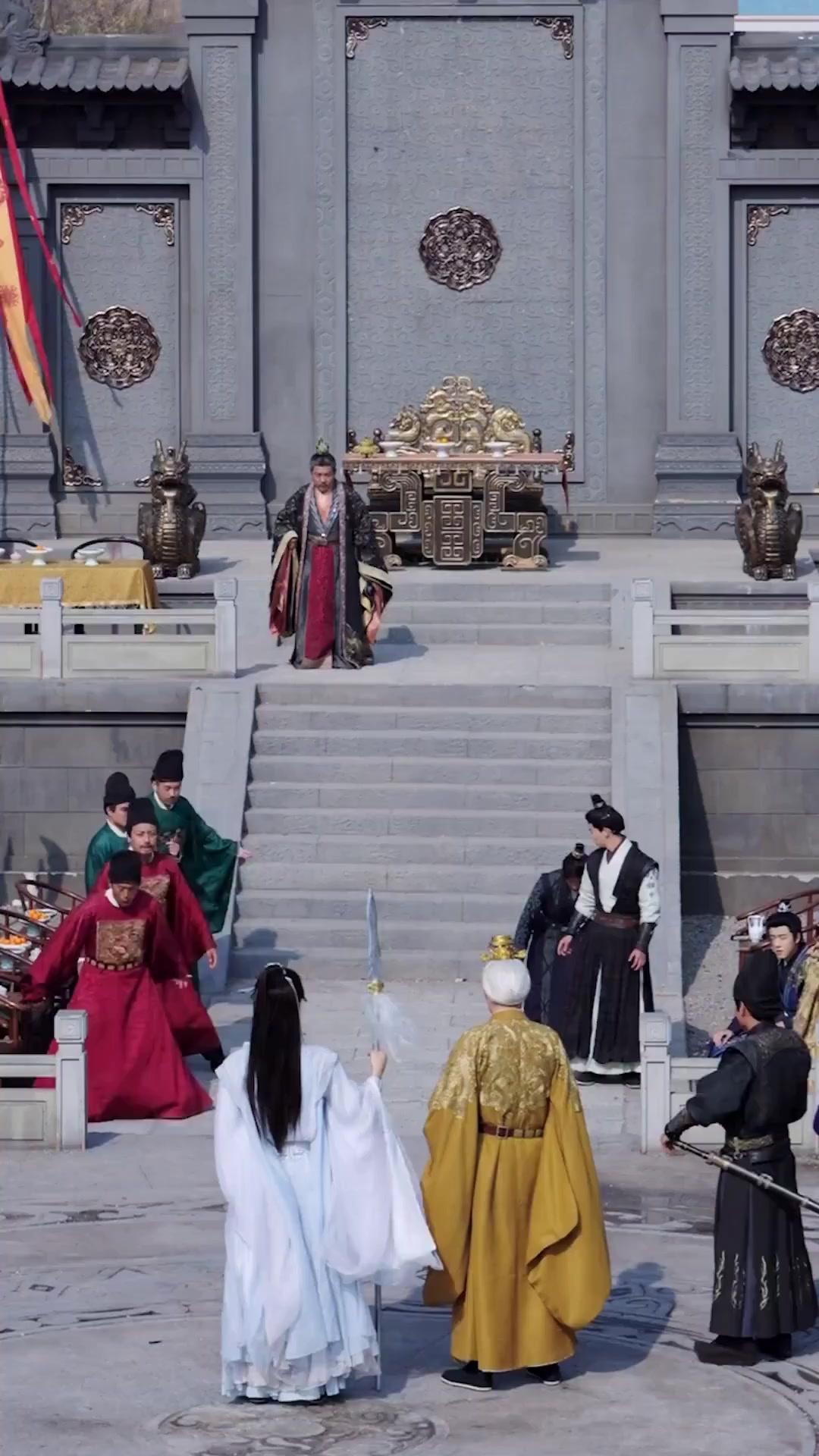 (Dubbed) Bye, Playboy! Hello, Throne!