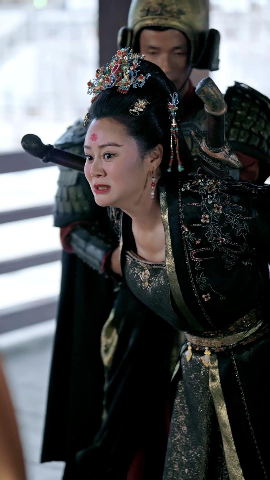 سيف الطاغية: صعود الأمير المنبوذ