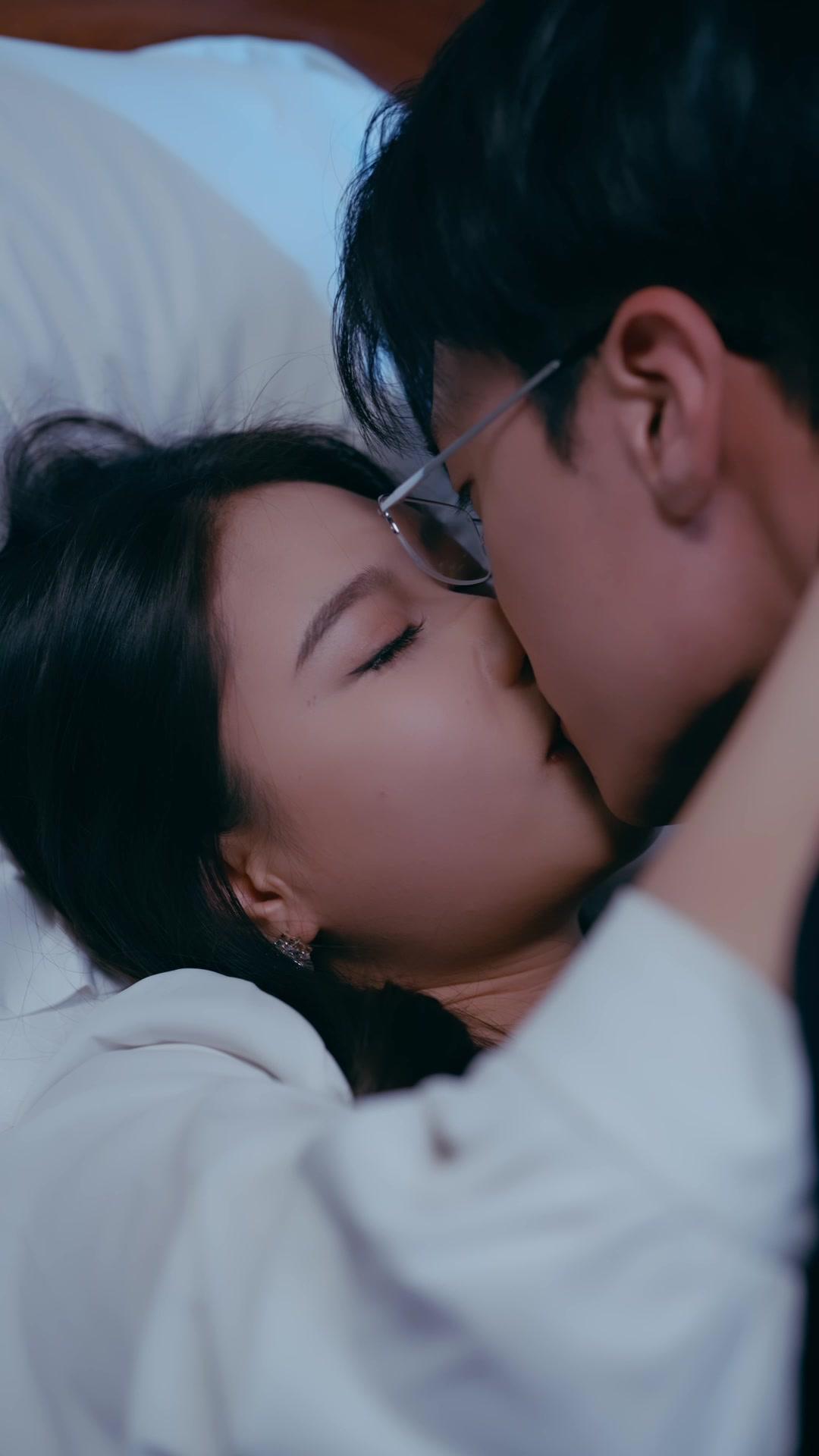 Kahwin Palsu, Cinta Betul?    