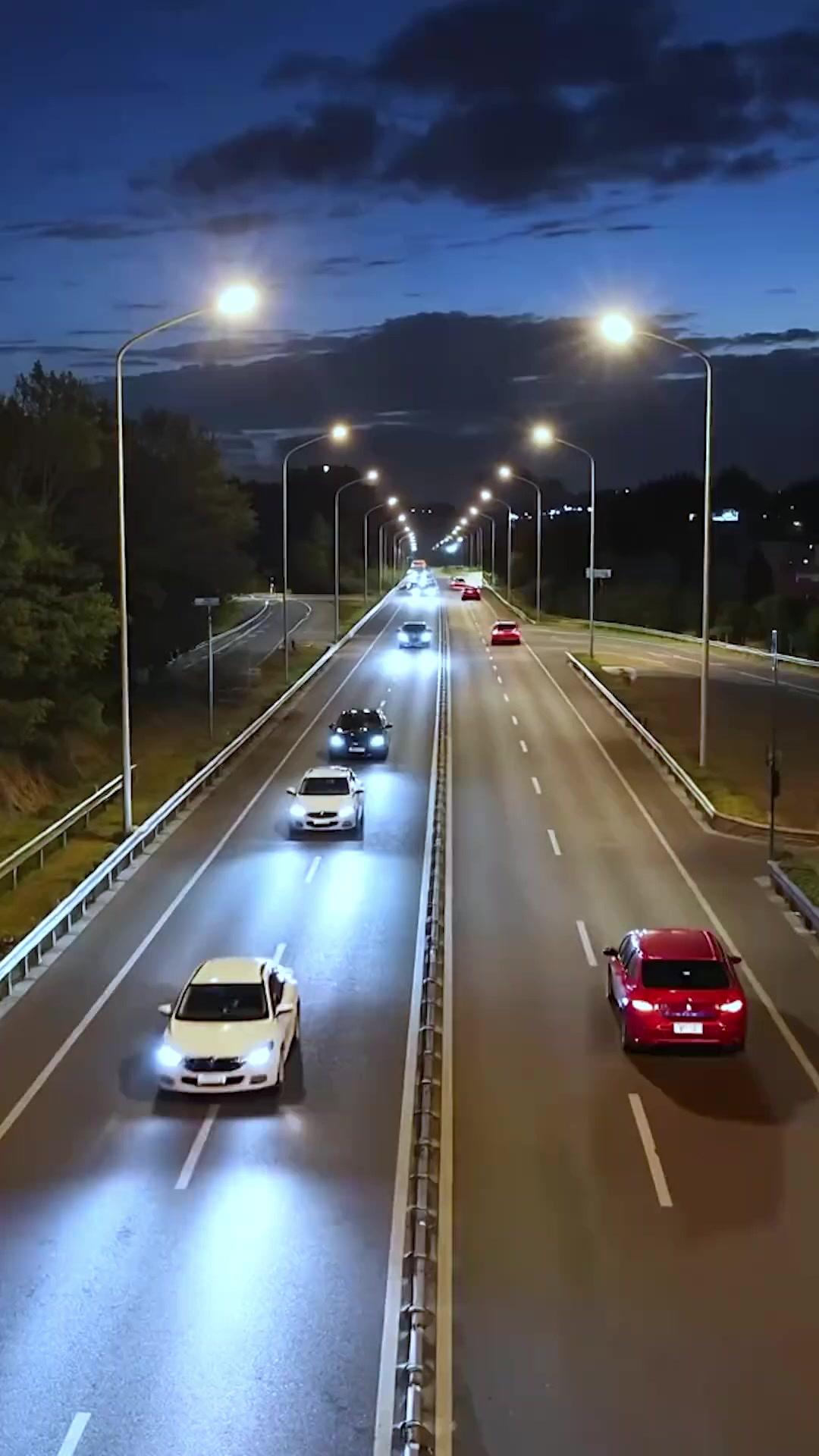 Dahi Kızın Hesap Sorması