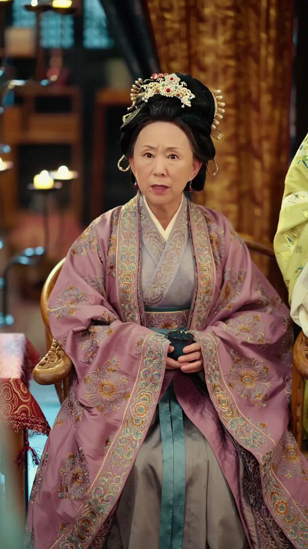 (Dubbed) Marry My Father-in-Law for Revenge