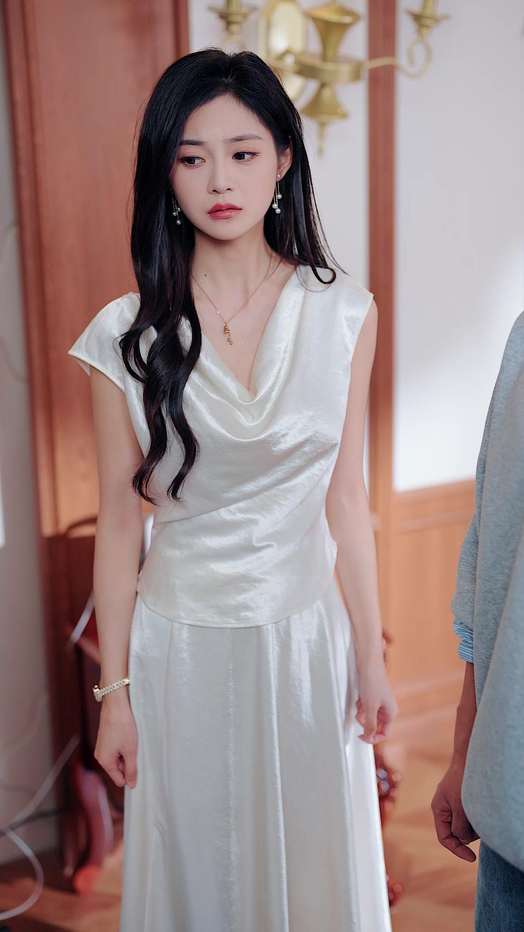 They Want a Male Nurse’s Body!