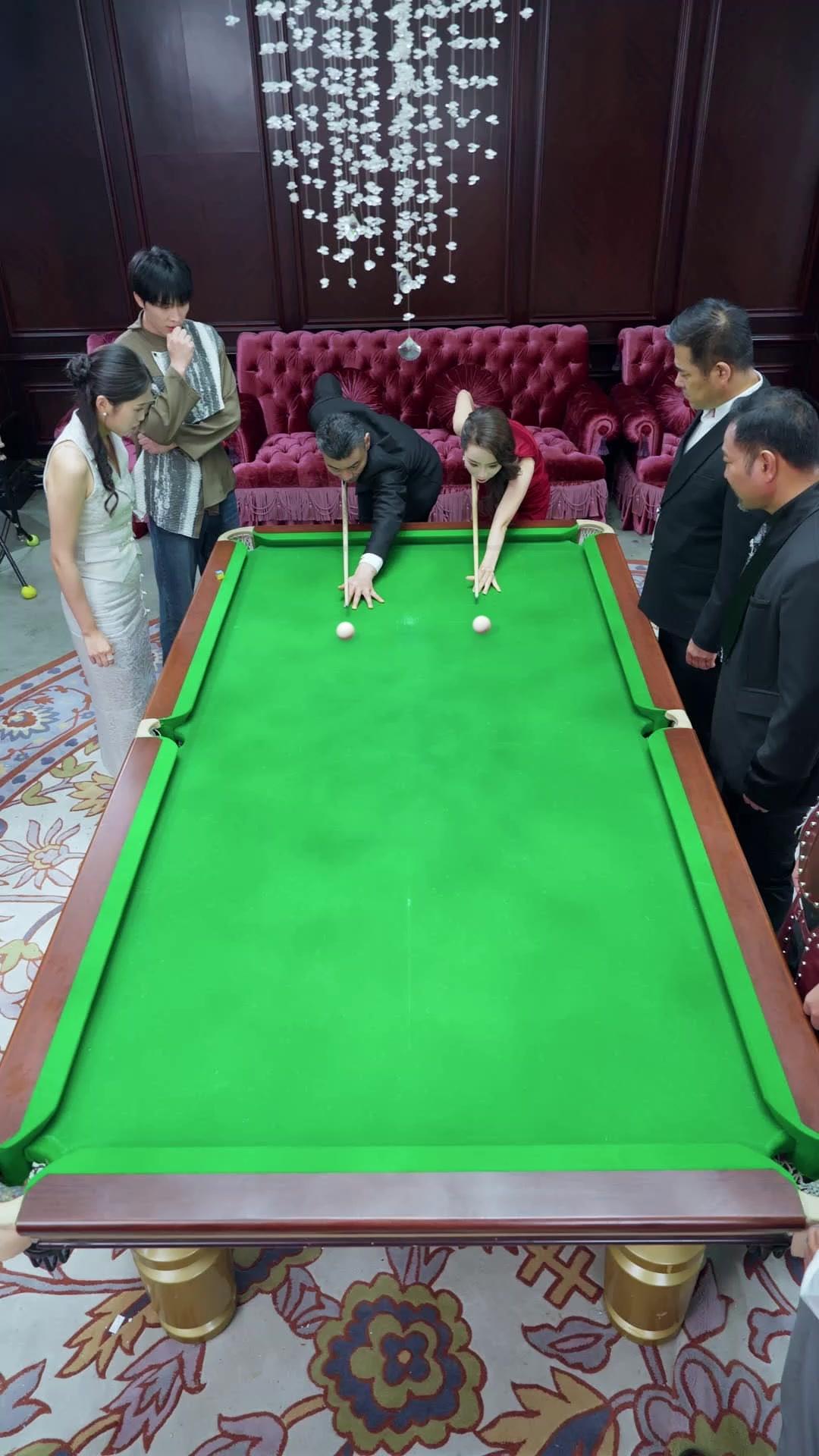 DIEU DU BILLARD : RETOUR DU MASQUE