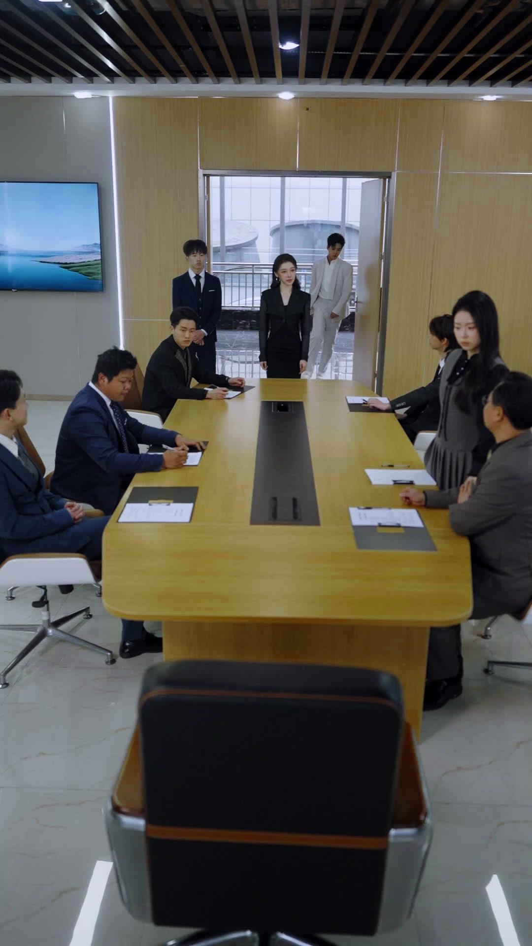 Intrigas bajo la máscara tierna