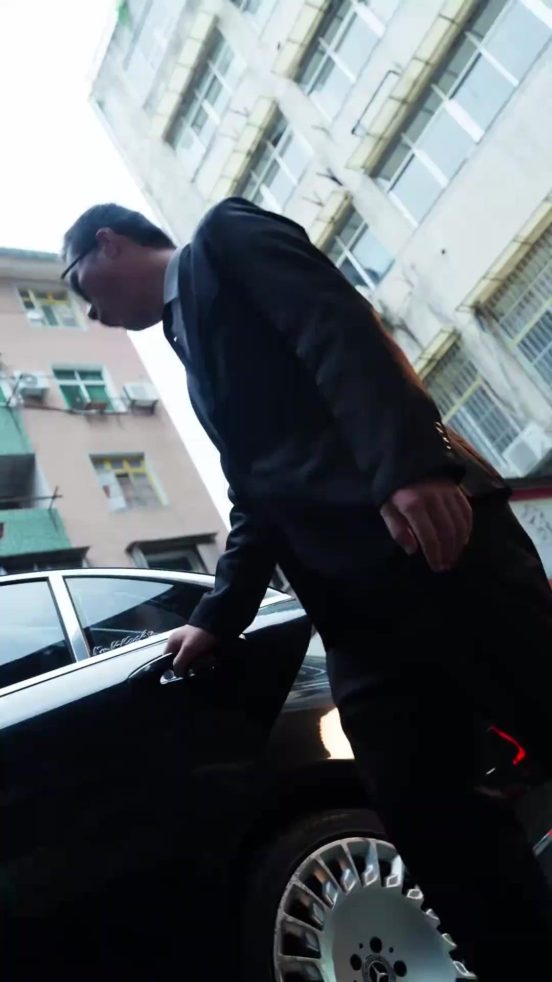 Rosa salvaje en casa ajena