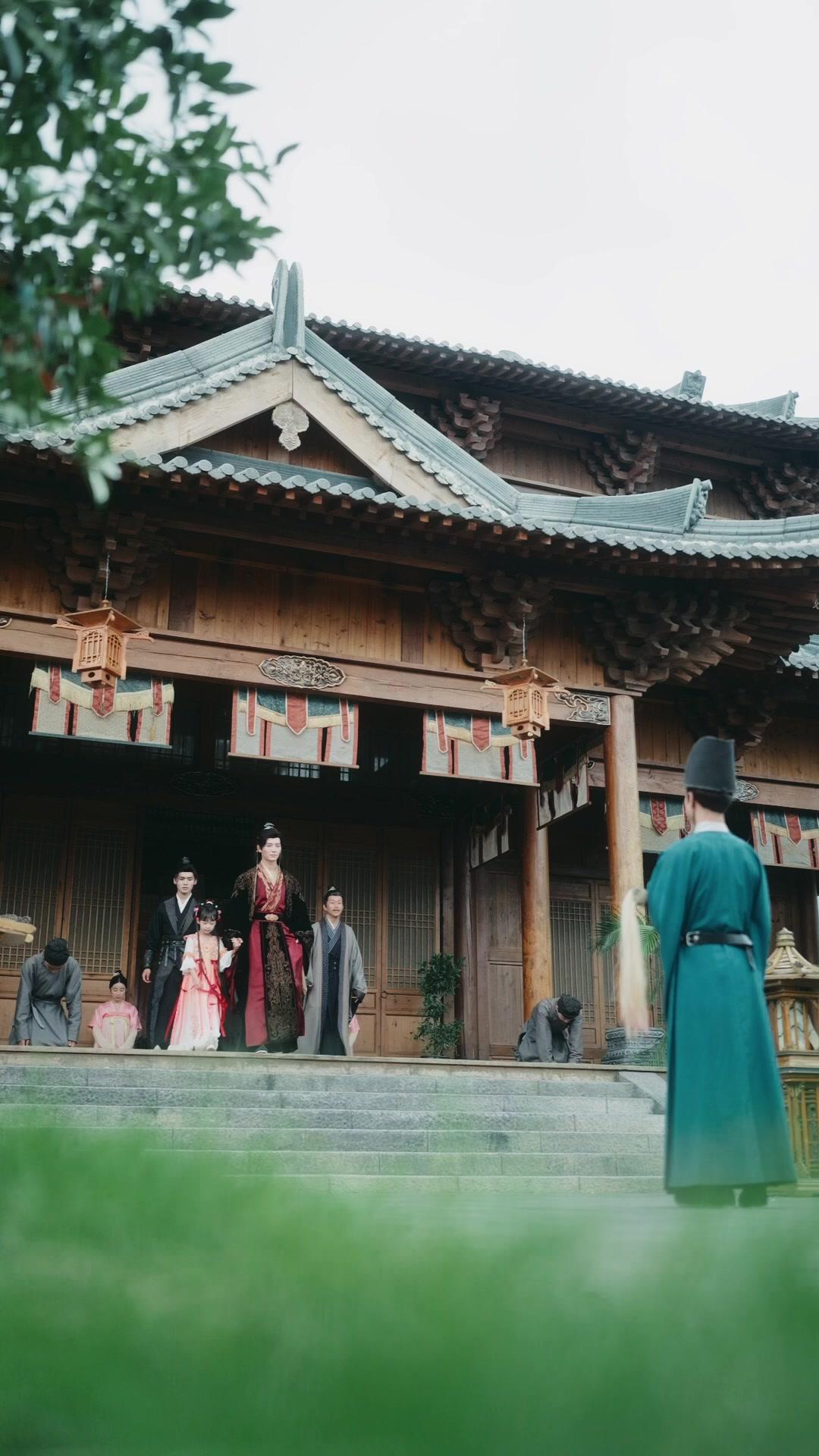 三歲半小惡魔，專治爹地戀愛腦