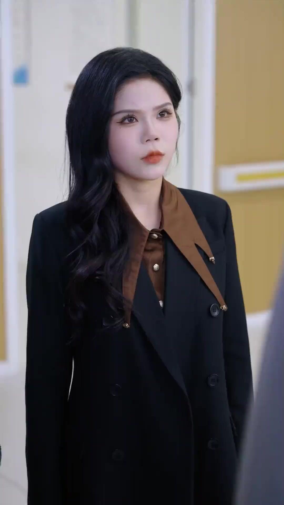 (吹き替え) 愛が壊れる音は雪より静か