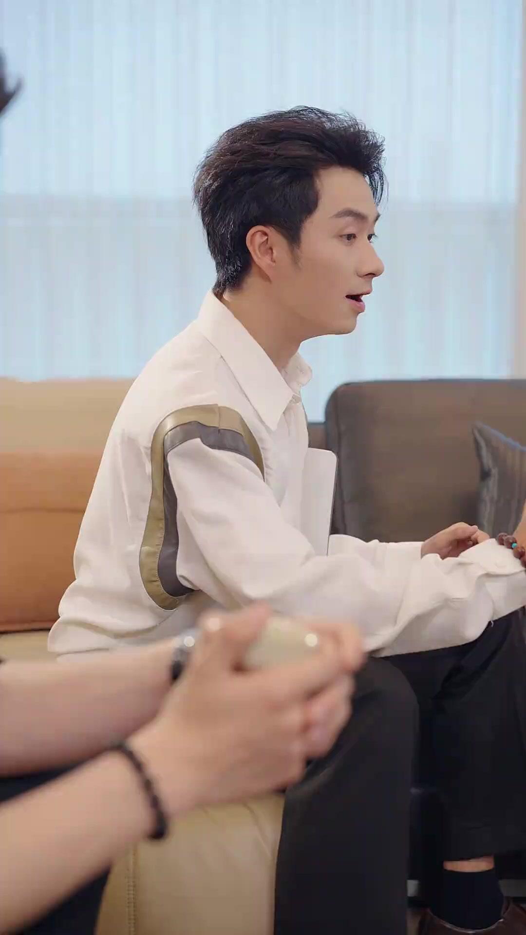 LUNEE BRISÉE : IL ME SAUVE