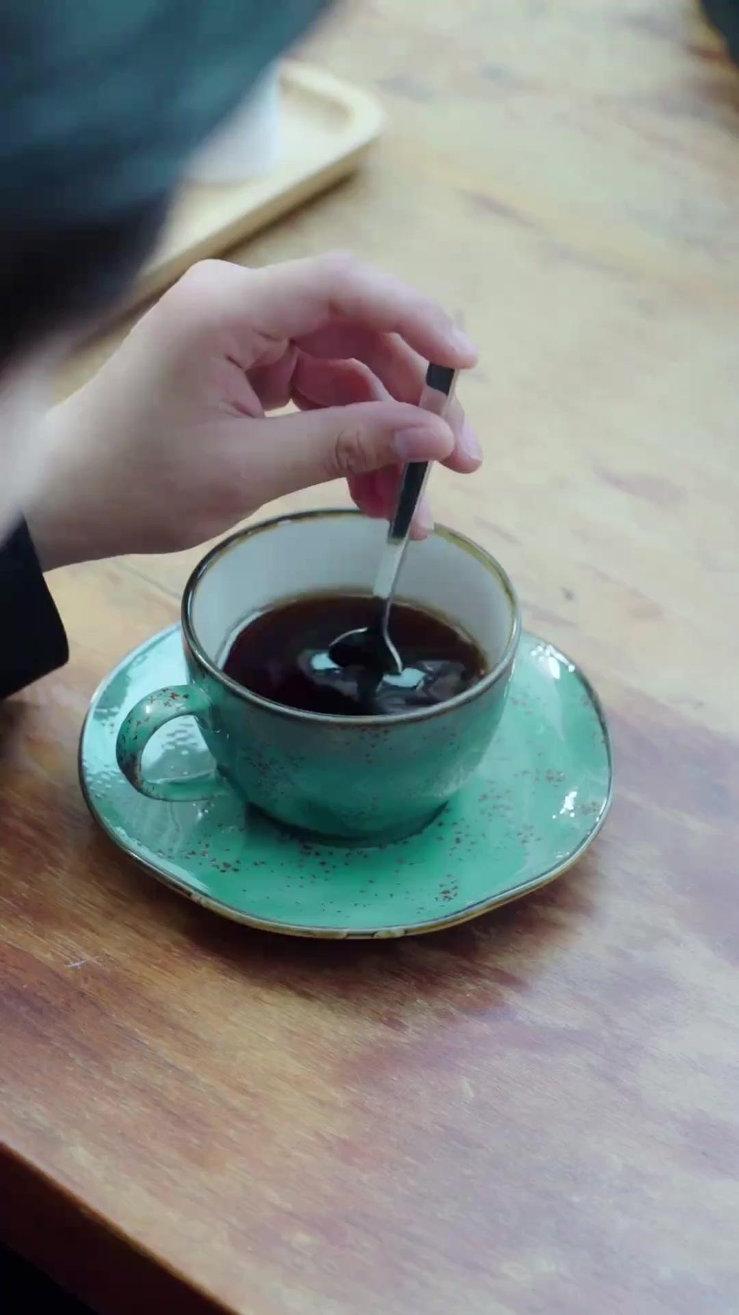 لعبة الشوك البيضاء