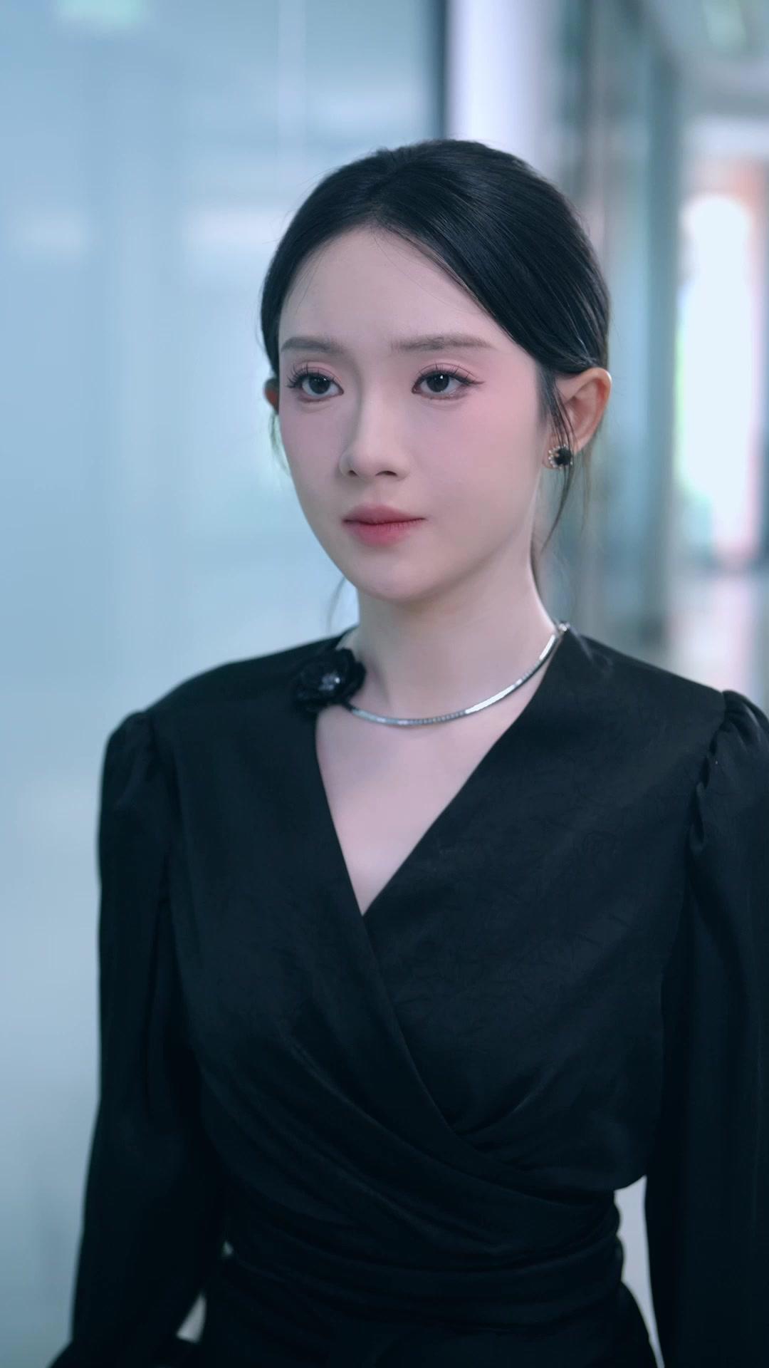 The Billionaire Disguises to Claim Me?