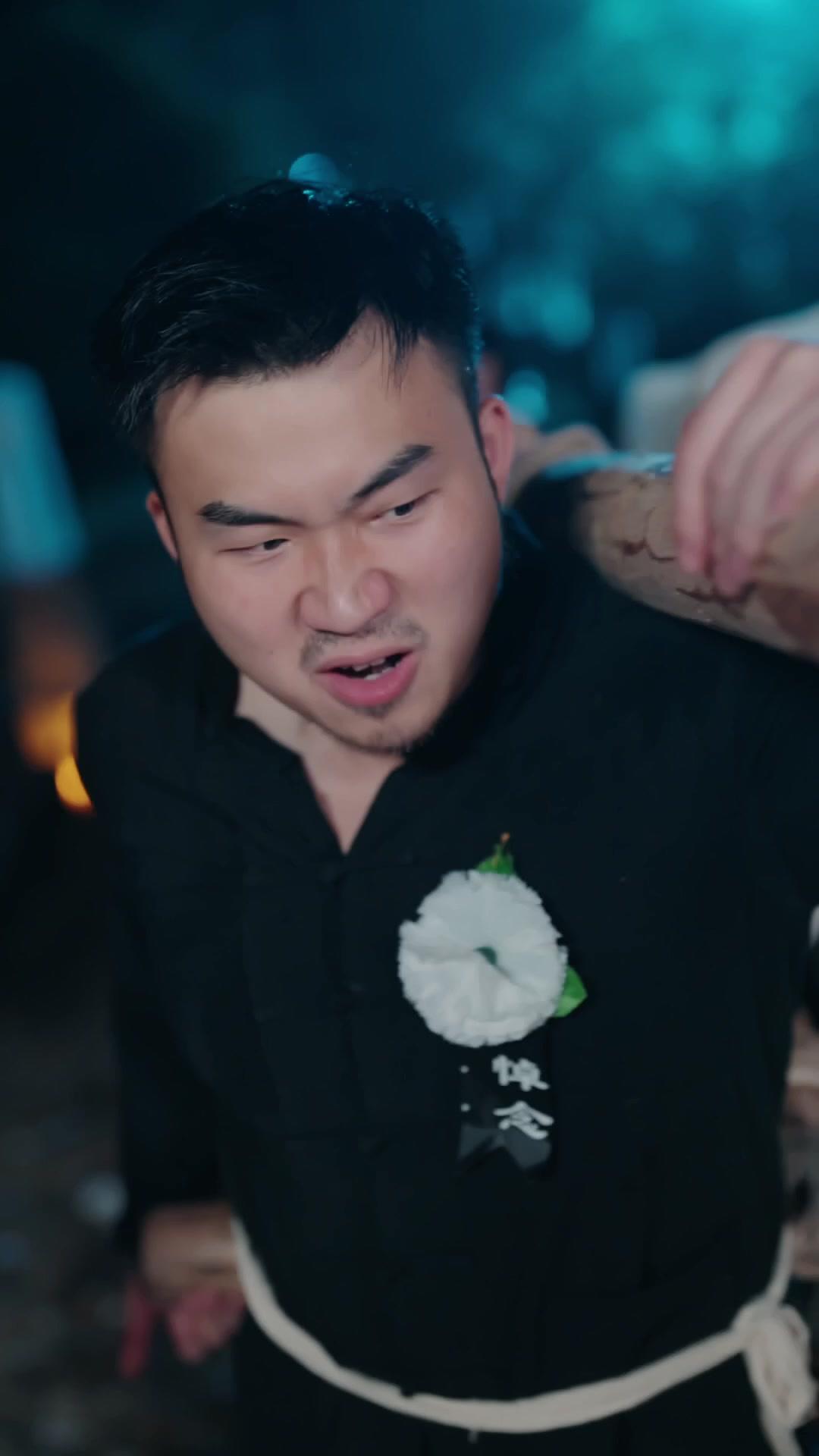 LES INTERDITS DU CERCUEIL 