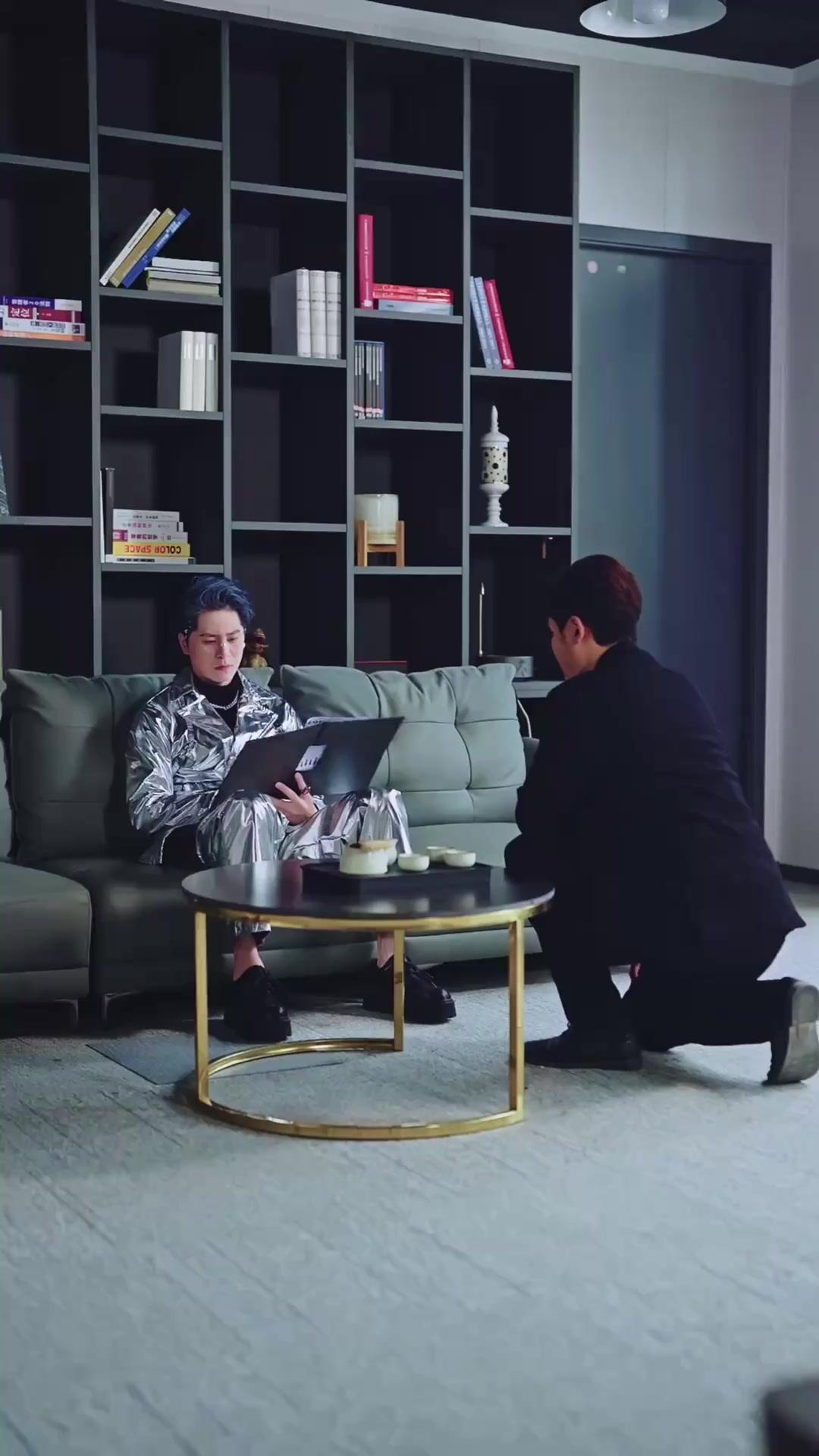 Putra bintang selamatkan ibu