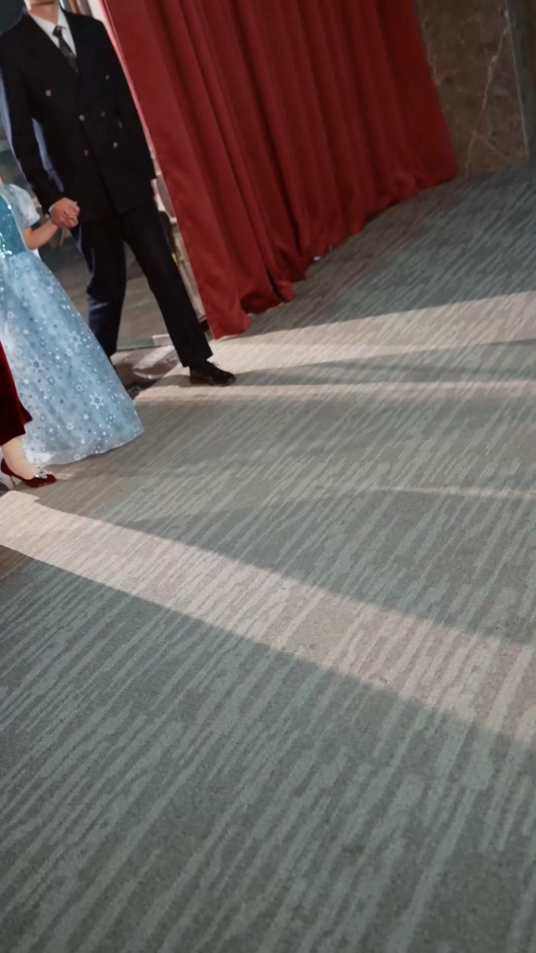 霧の暁に散る幻の花