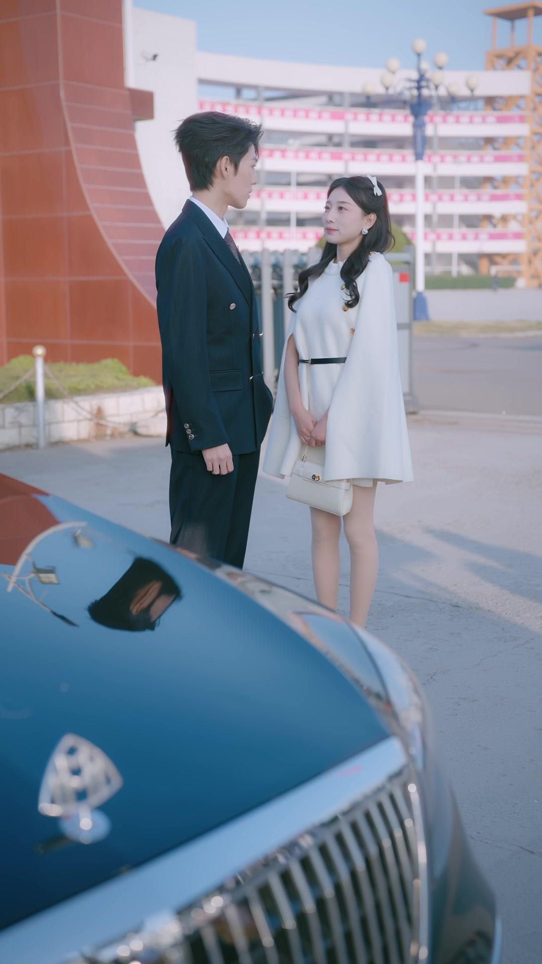 碩導，我的合約金主倒台了