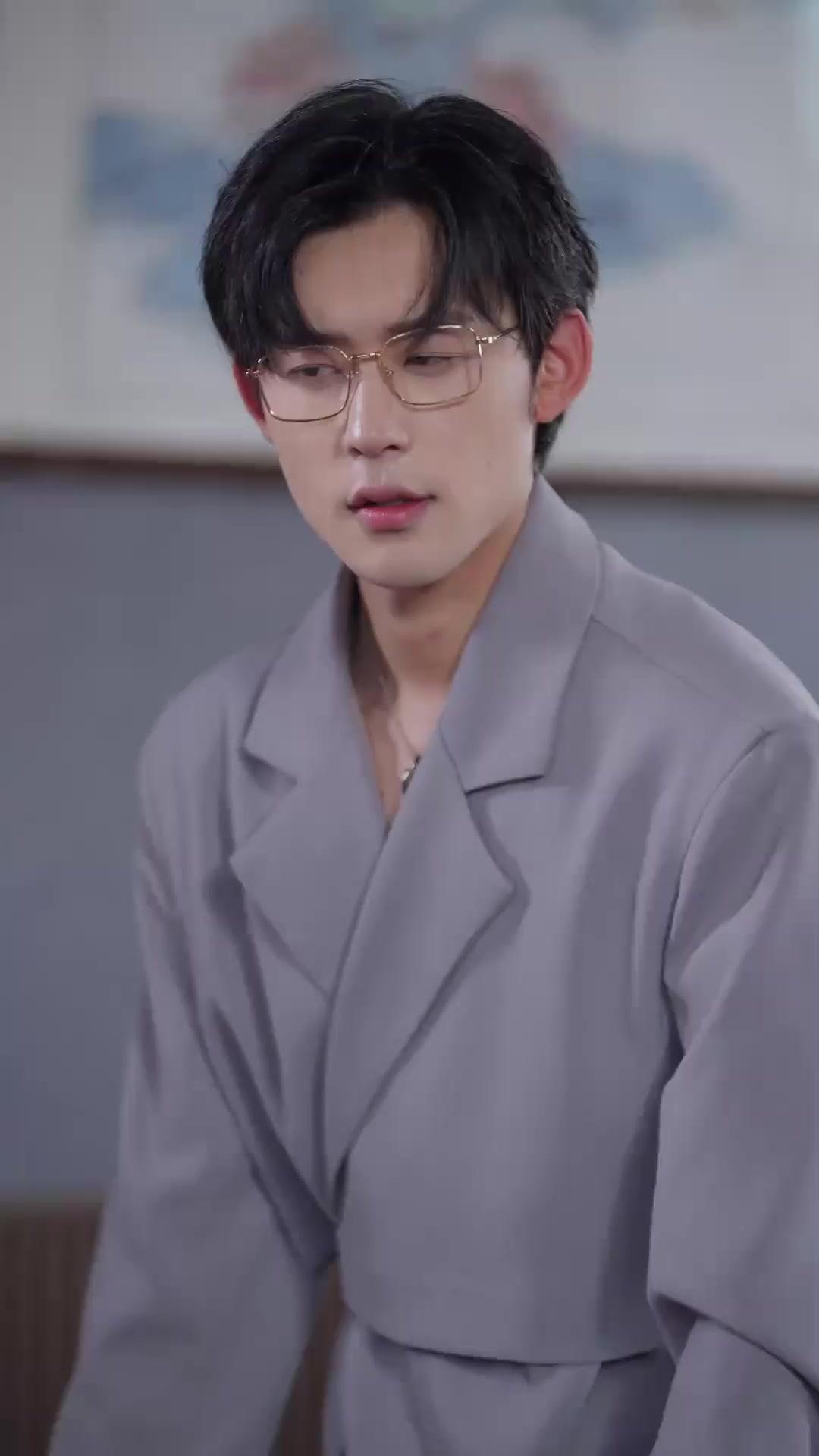 (Sulih suara) Ganti Ayah, Ubah Nasib