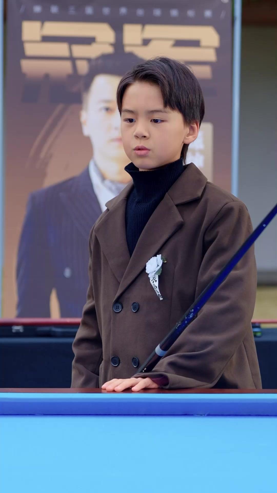 LE PETIT GÉNIE DU BILLARD