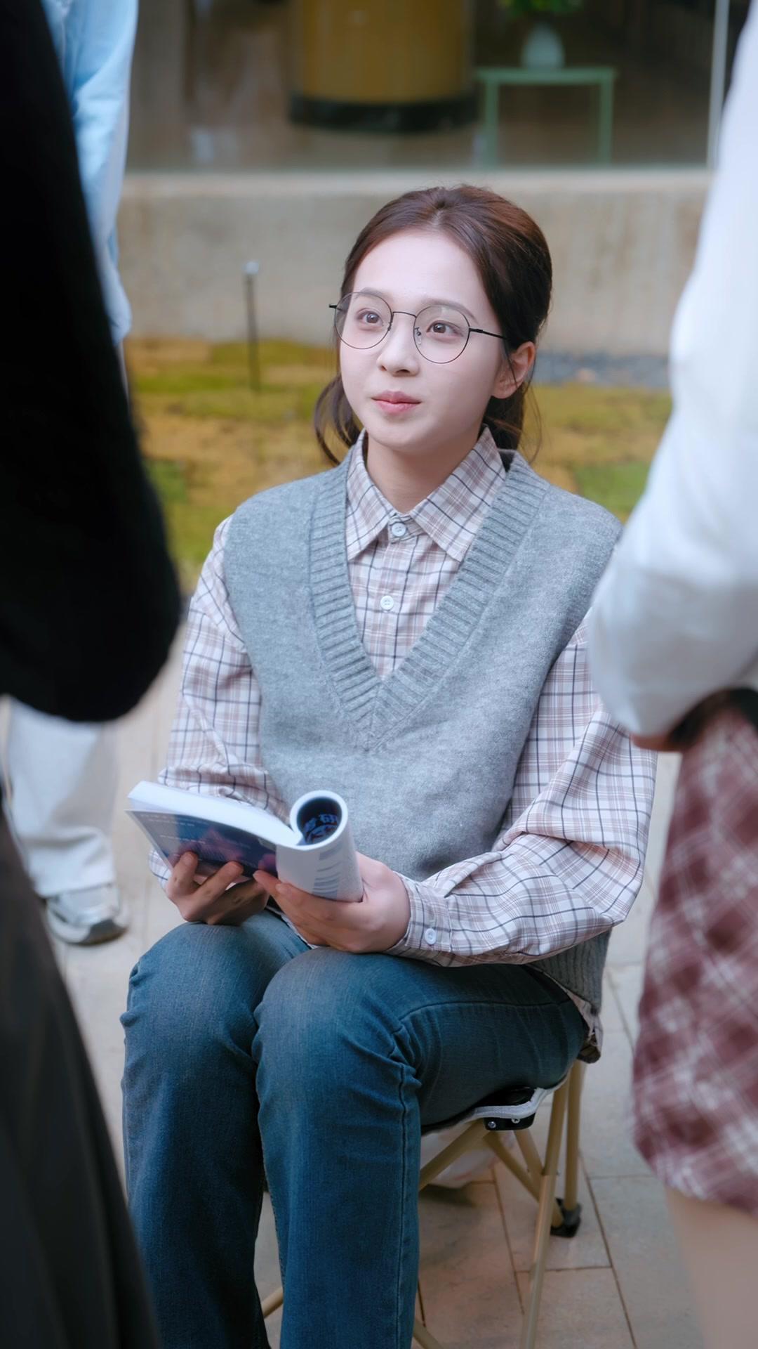 碩導，我的合約金主倒台了