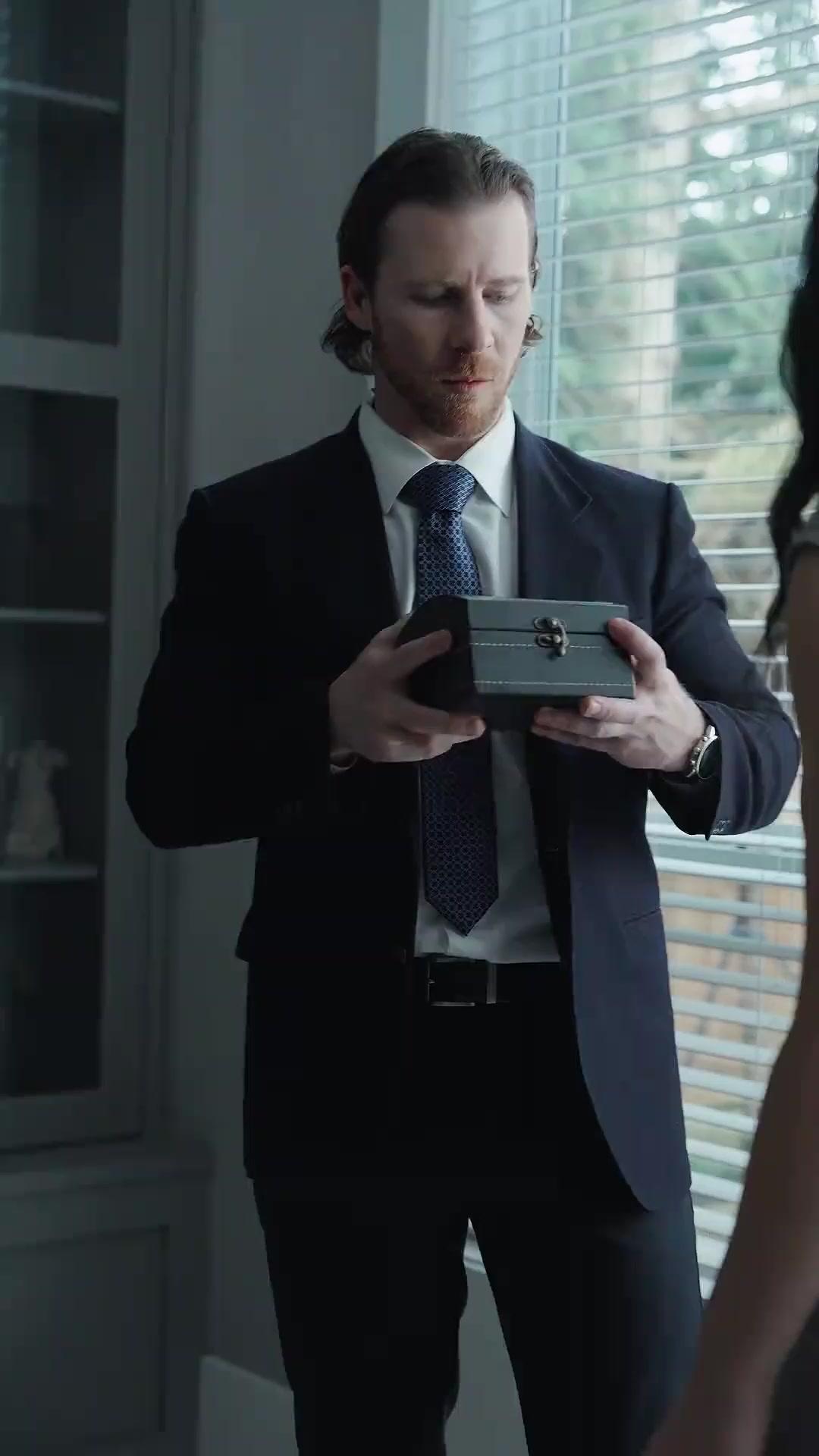 (Doblado)Reina de la música