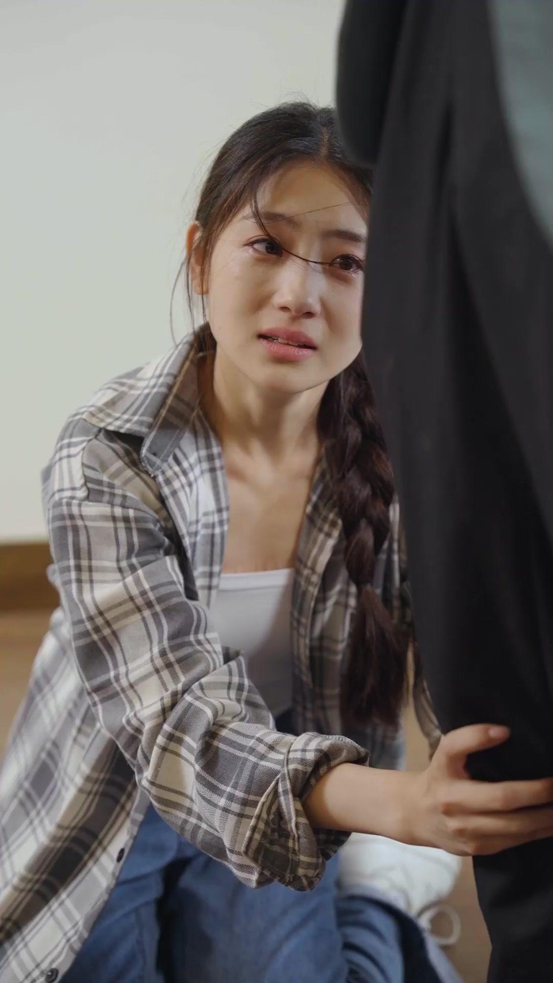 Tiga Tunangan Mencari Kekasihnya