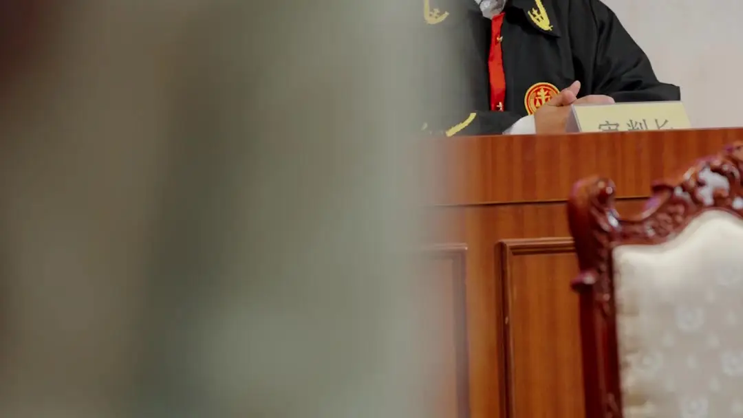 When the Suit Says More Than the Words